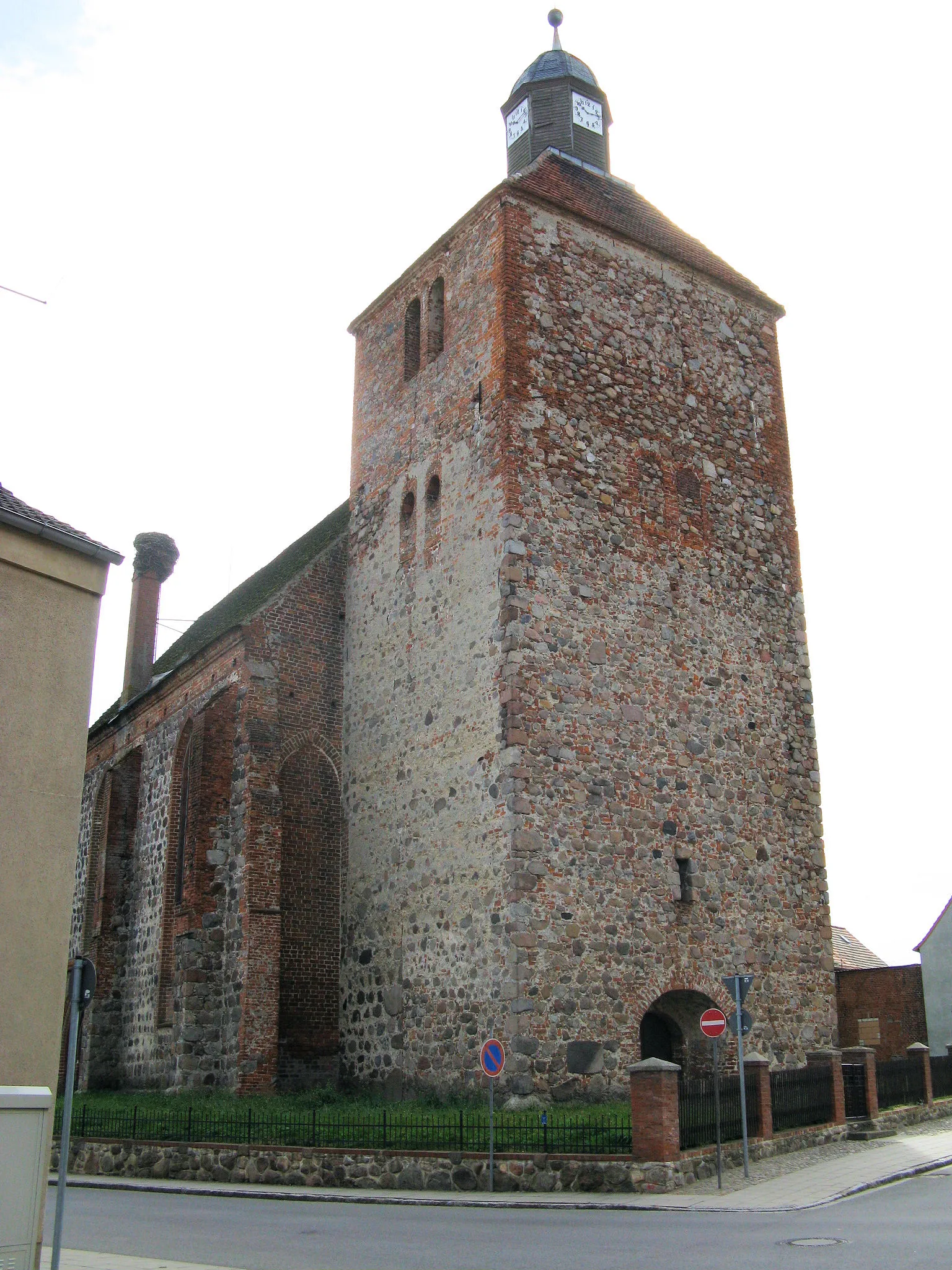 Photo showing: Church in Freyenstein, disctrict Ostprignitz-Ruppin, Brandenburg, Germany
