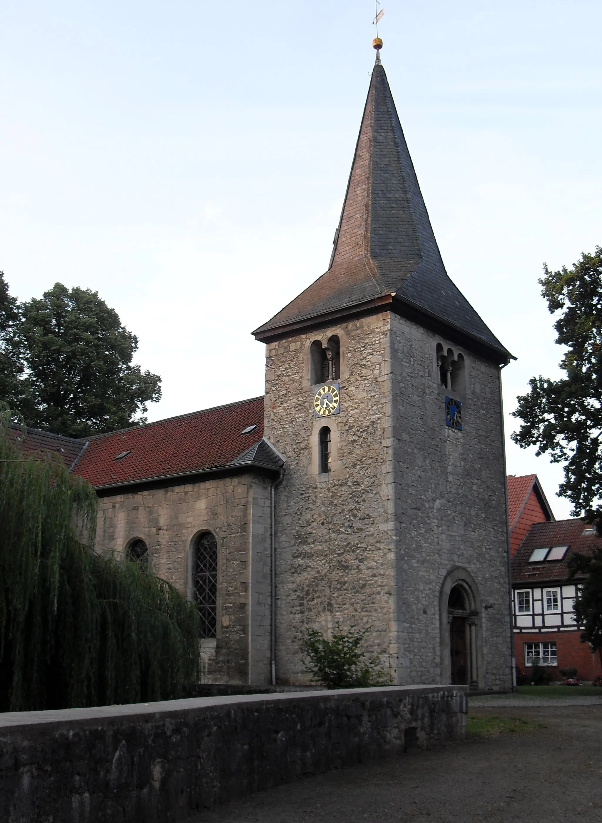 Photo showing: church in the village Veltheim (Ohe), Lower Saxony, Germany