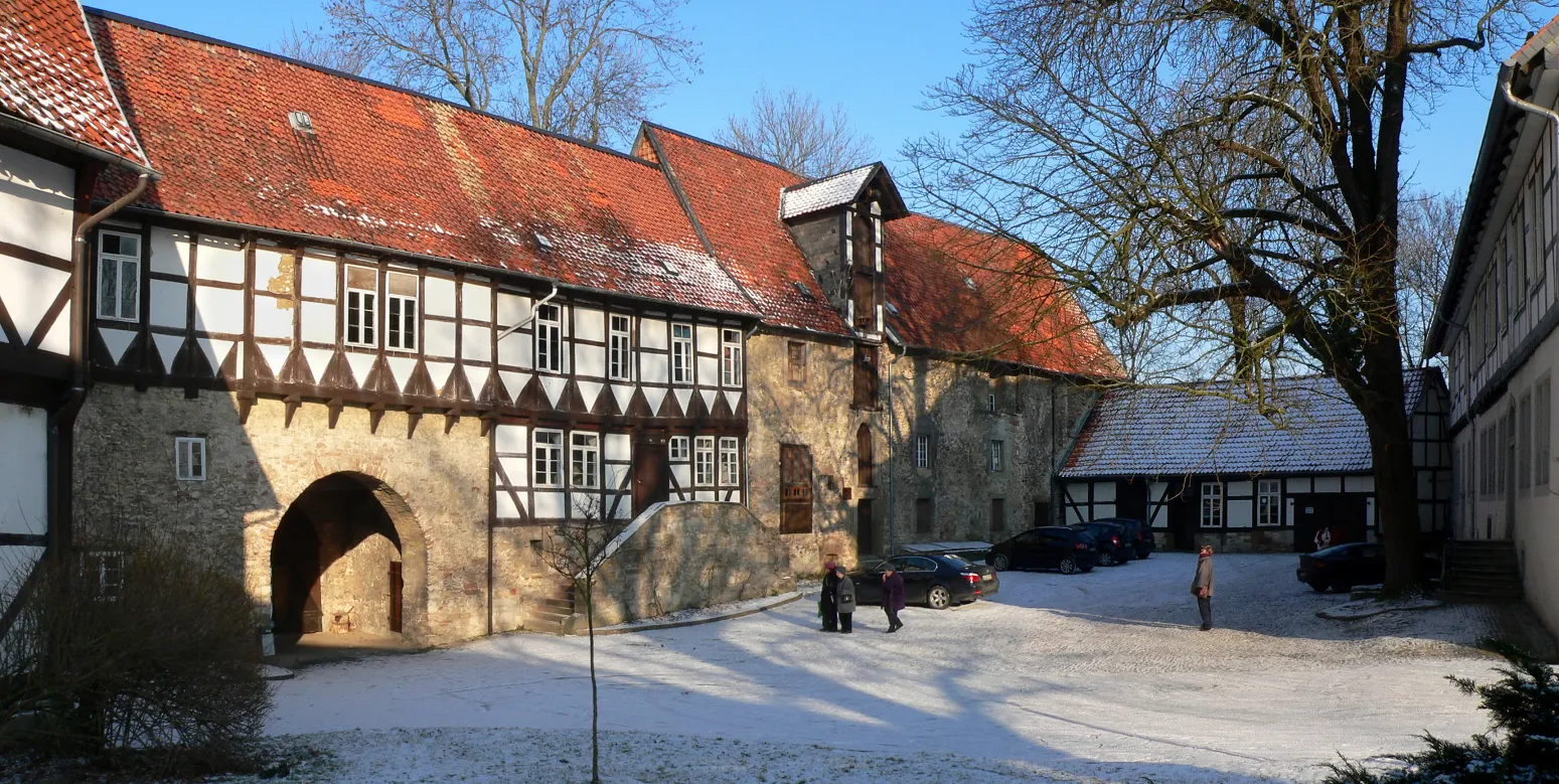 Photo showing: Burg Gebhardshagen Innenhof