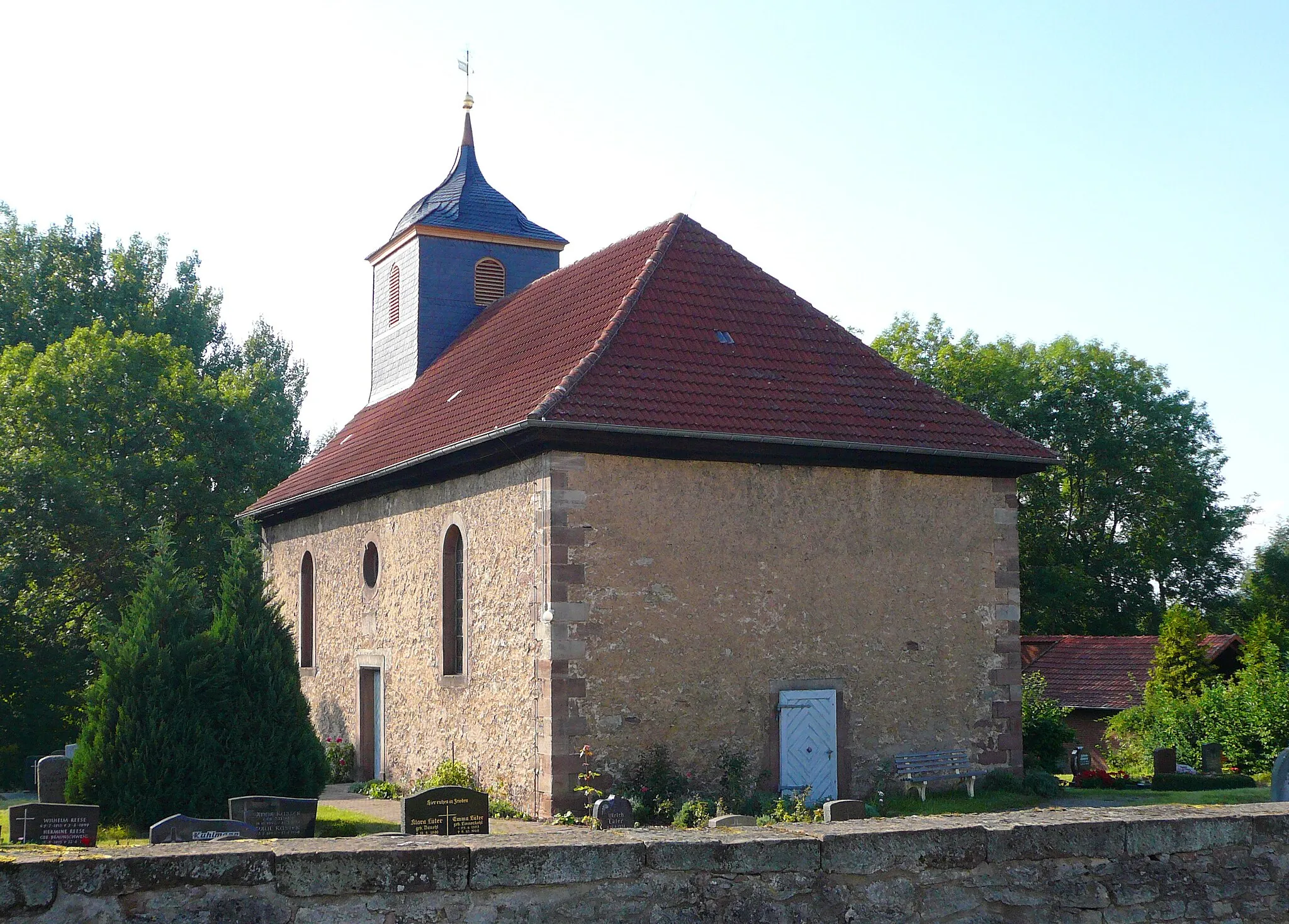 Photo showing: Evangelische Kirche St. Bonifatius in Friedland-Stockhausen, Südniedersachsen. Erbaut wohl Mitte 18. Jh.