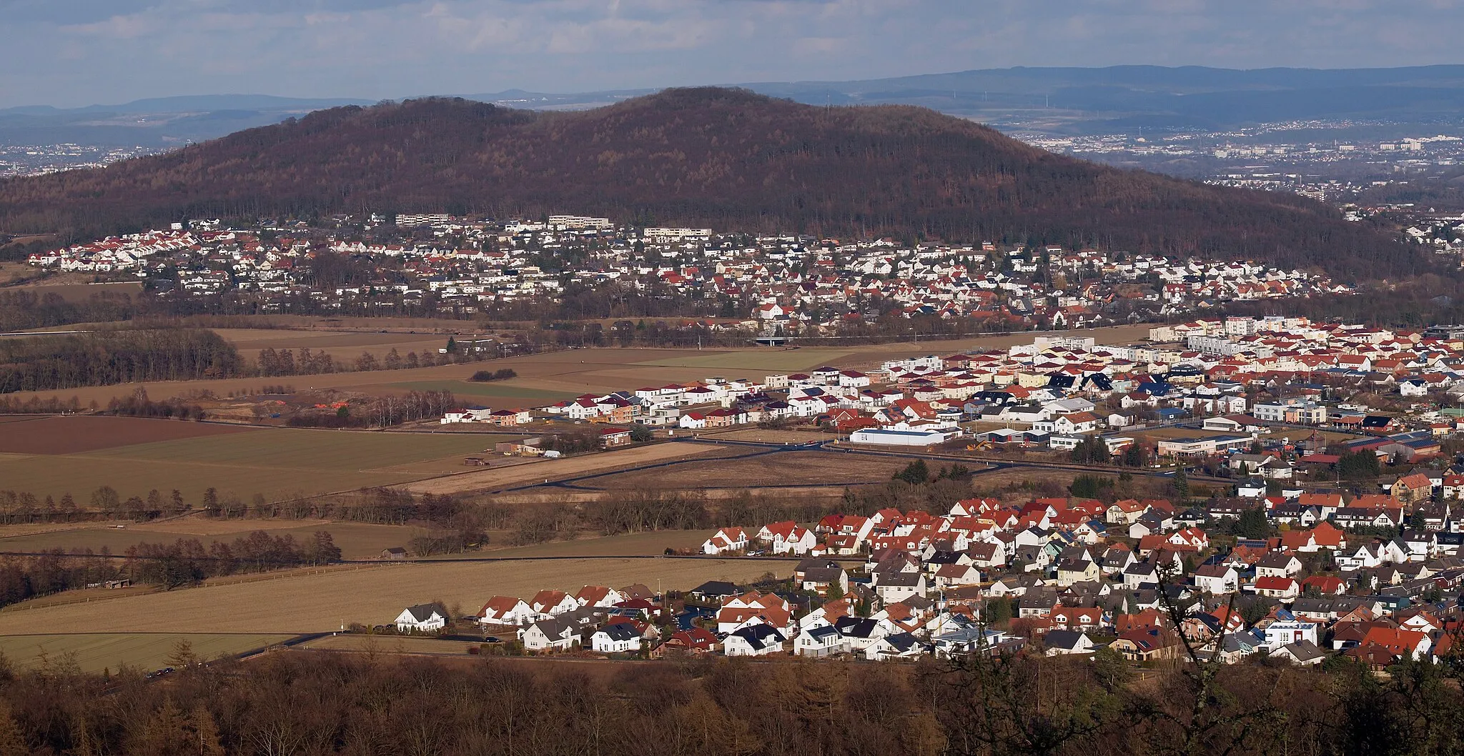 Photo showing: Baunsberg