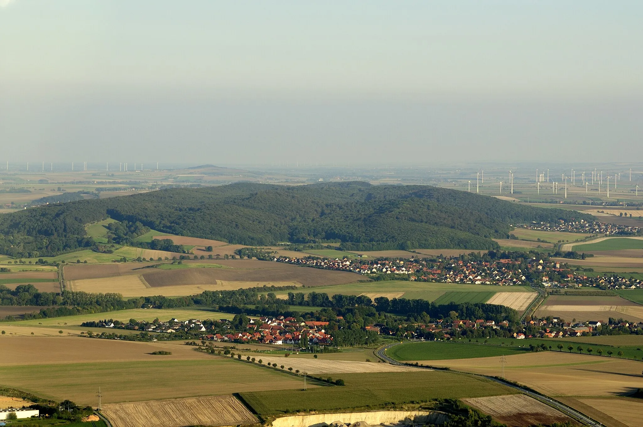 Photo showing: The ridge "Asse" south of Wolfenbüttel and Braunschweig (Brunswick), Germany