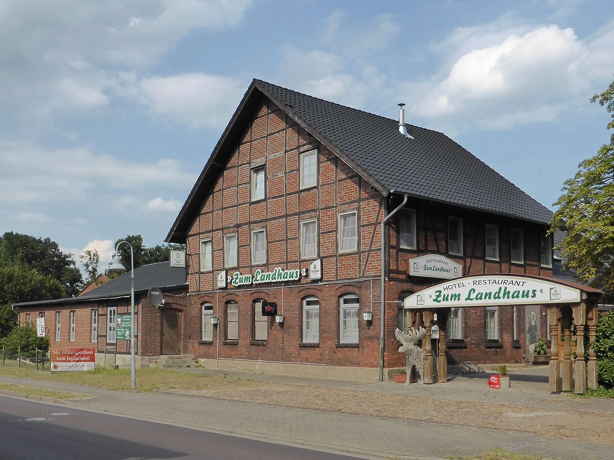 Photo showing: Gasthof in Dannenbüttel.