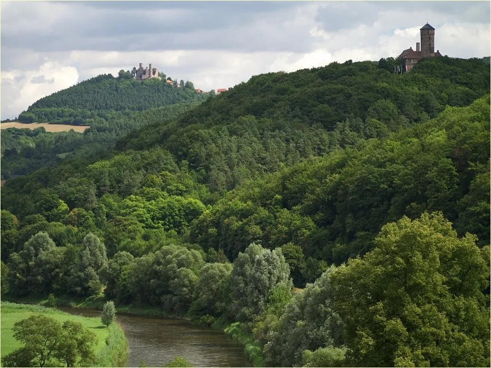 Photo showing: Zweiburgenblick im Werratal mit Burg Ludwigstein und Burg Hanstein