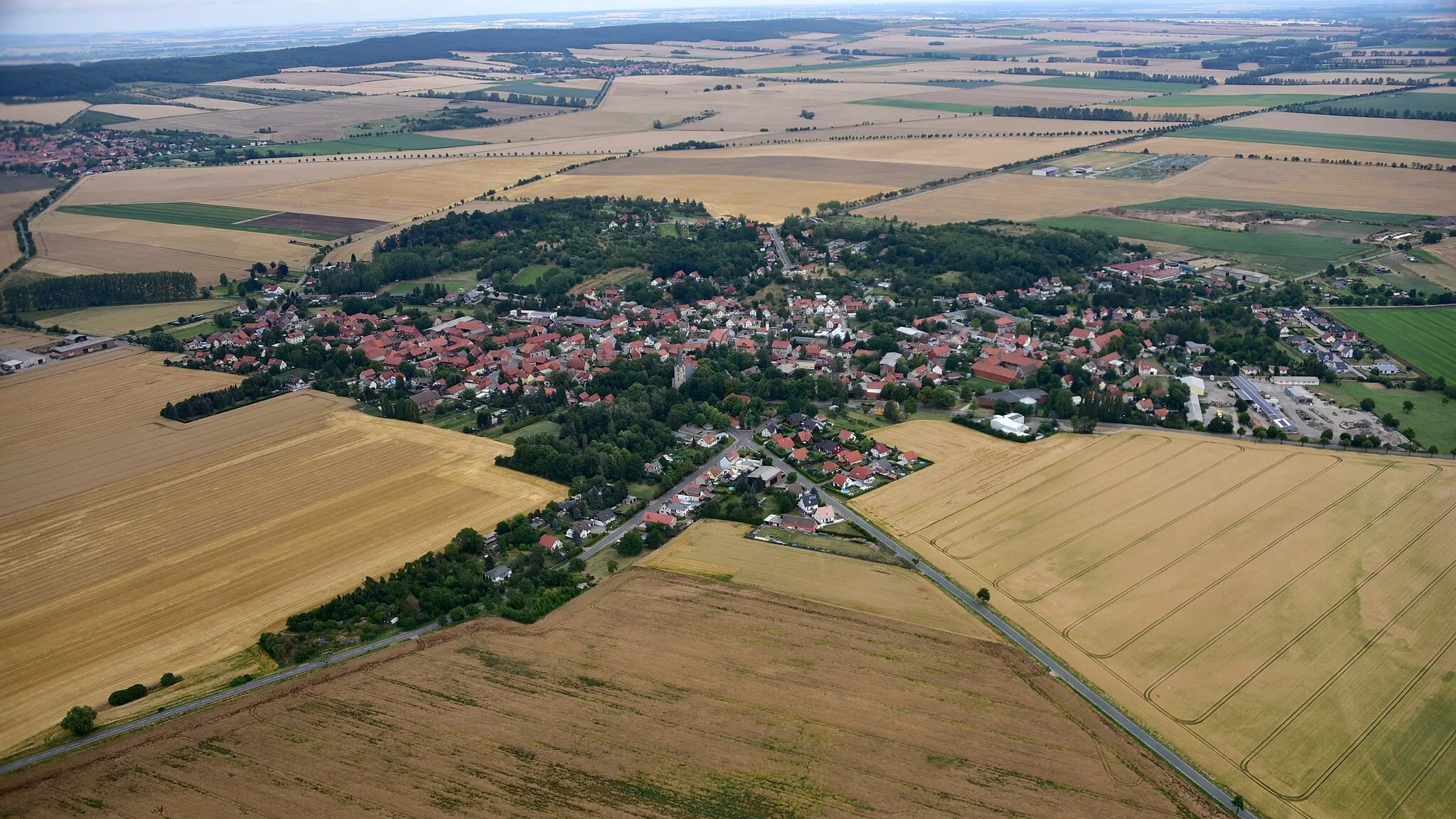 Photo showing: Schachdorf Ströbeck, Luftaufnahme (2019)