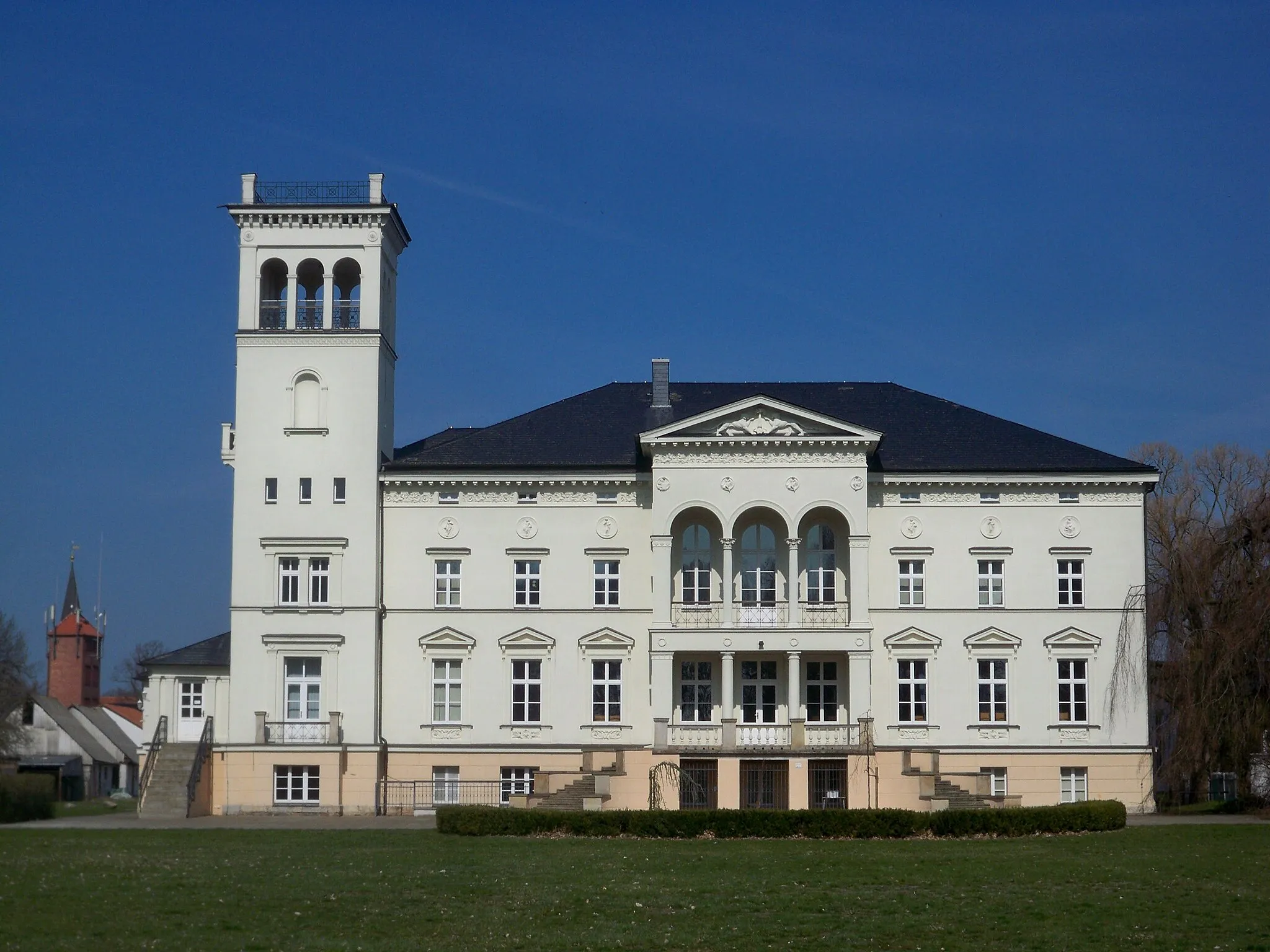 Photo showing: Kunrau, Klötze municipality, Saxony-Anhalt, castle (rear view)