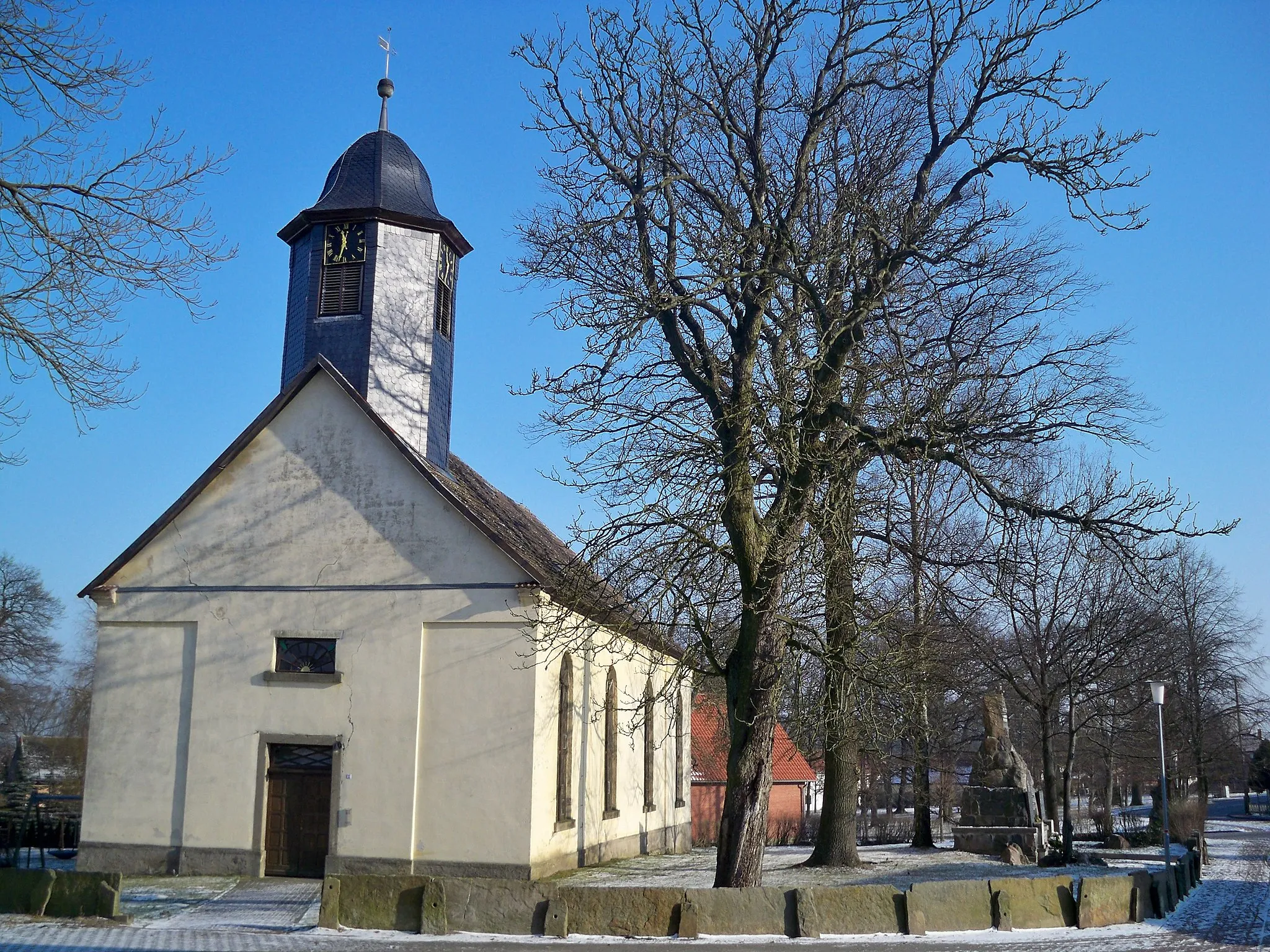 Photo showing: Steimke (Klötze), Saxony-Anhalt, village scene with church