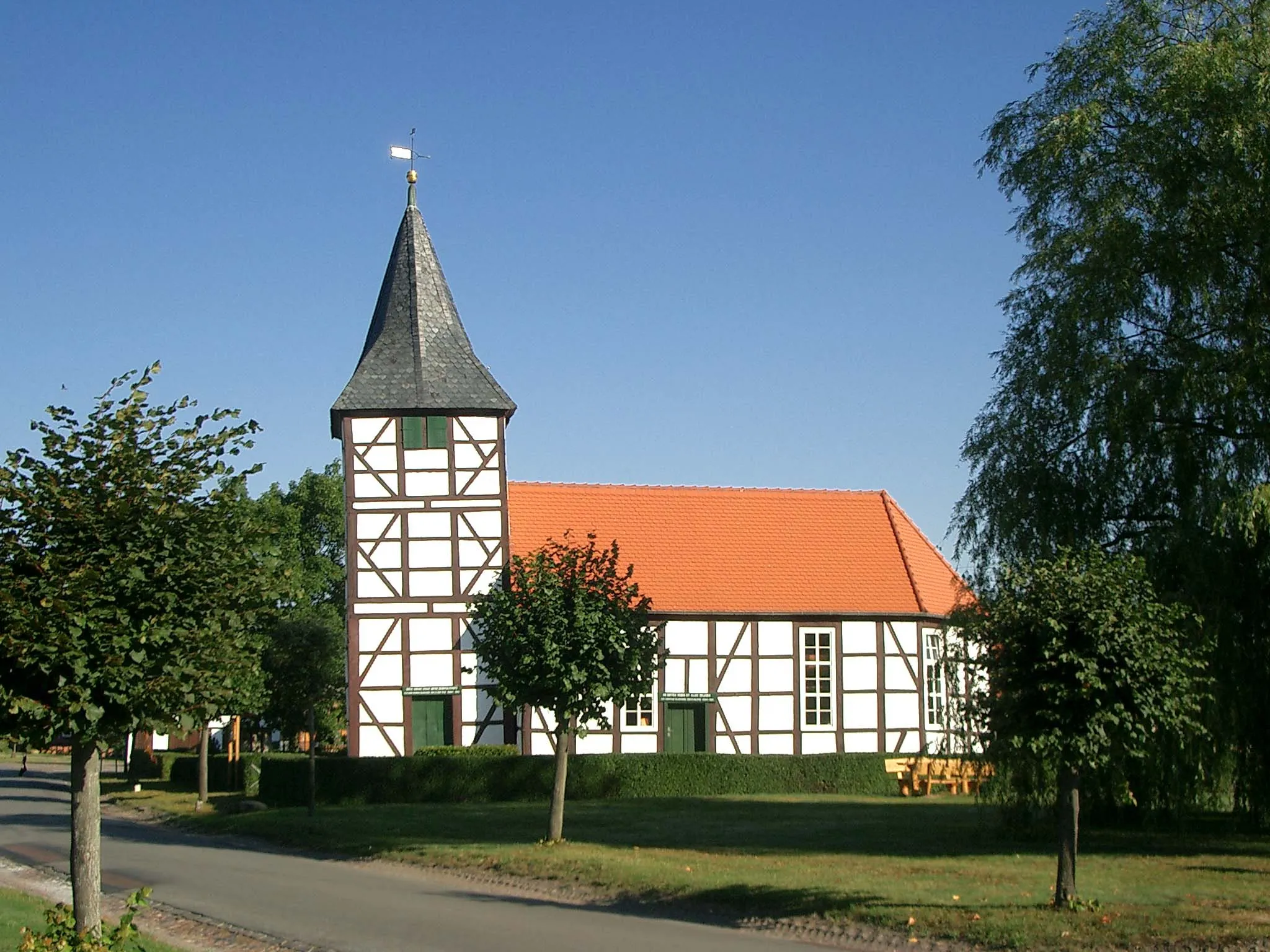 Photo showing: Dorfkirche in Wenze