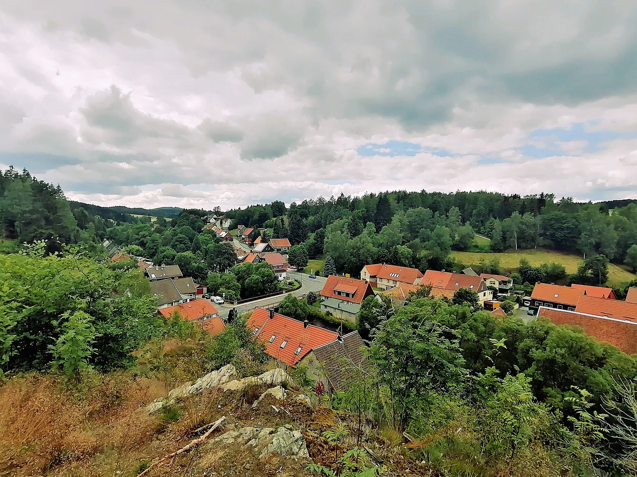 Photo showing: Blick vom Aussichtspunkt "Klippe" auf Tanne/Harz