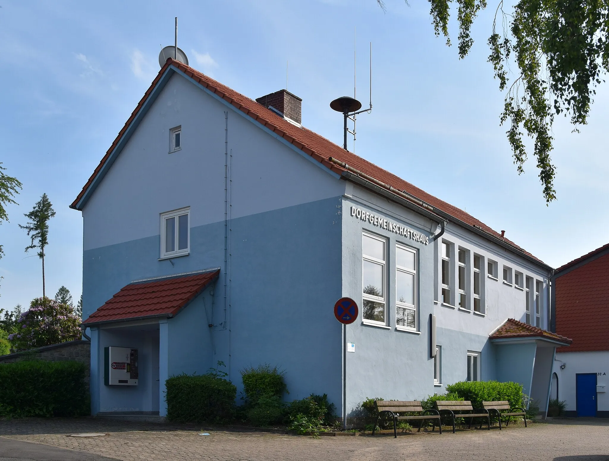 Photo showing: Dorfgemeinschaftshaus Marke, ehemalige Schule des Dorfes.