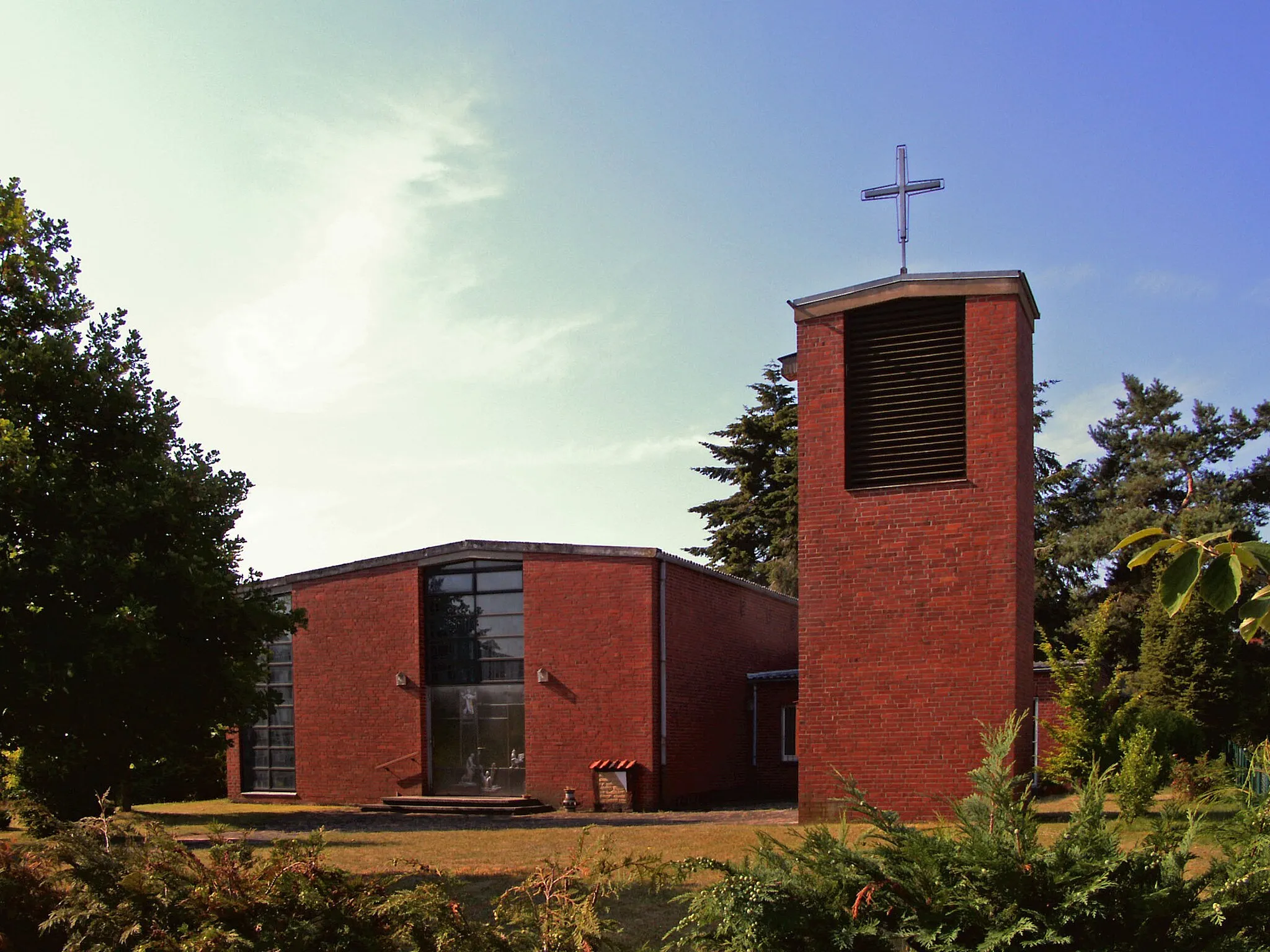 Photo showing: Heimatmuseum in Eltze (Region Hannover), in ehemaliger katholischer Kirche St. Petrus.