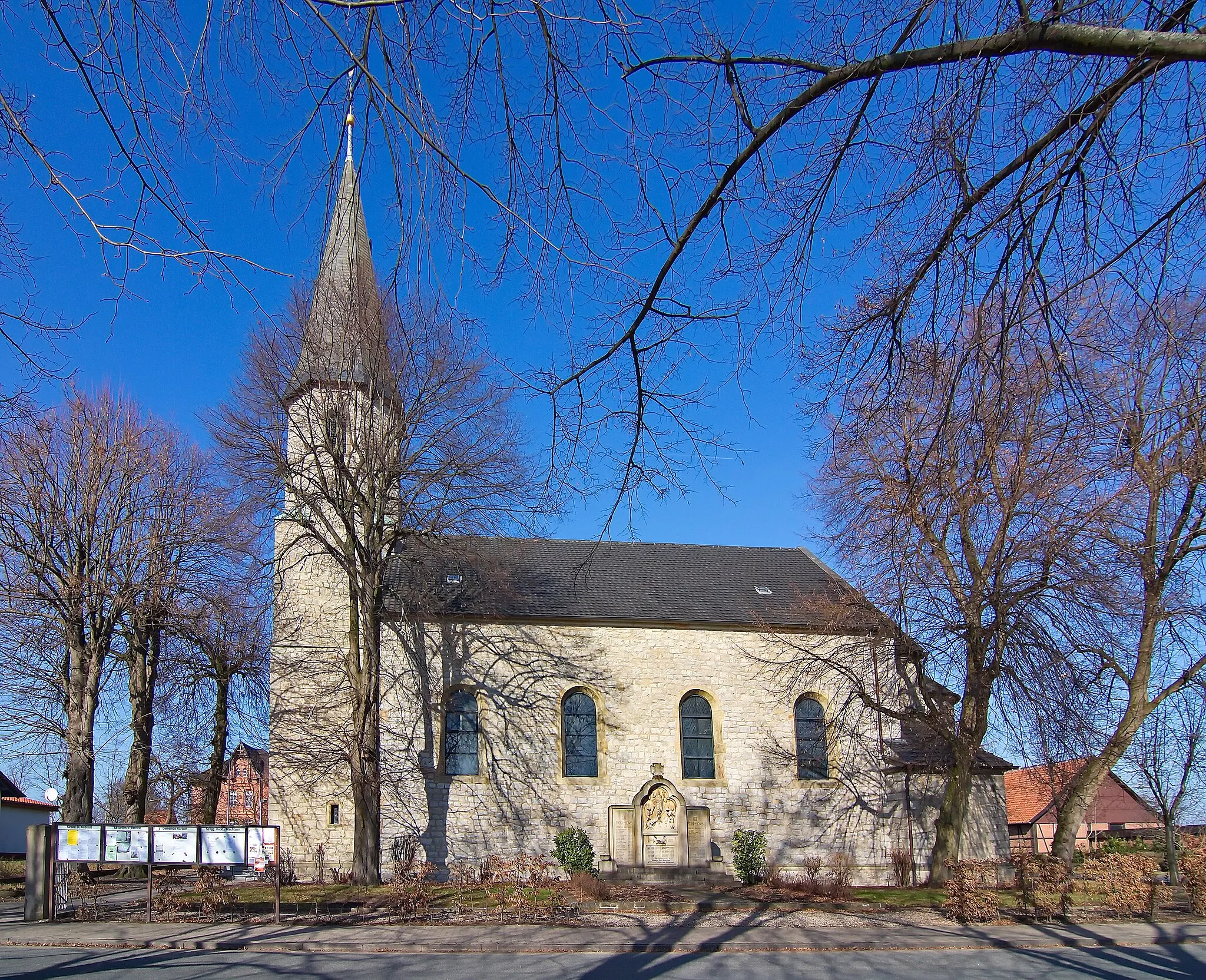 Photo showing: St.-Nikolaus-Kirche in Machtsum (Harsum), Niedersachsen, Deutschland