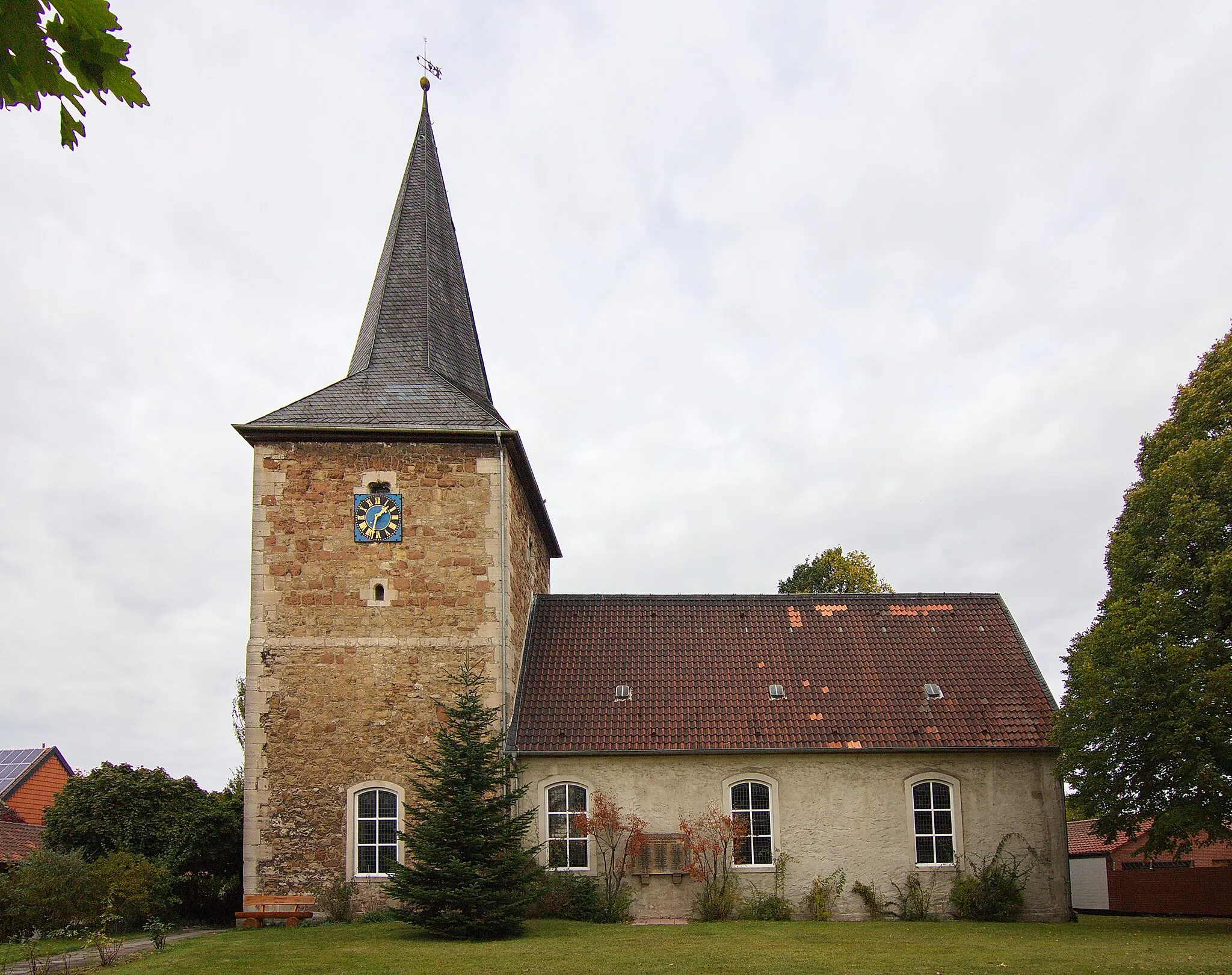 Photo showing: Die Gethsemane-Kirche ist noch älter als ihr Kirchturm, der im Jahre 1566 fertiggestellt wurde.
