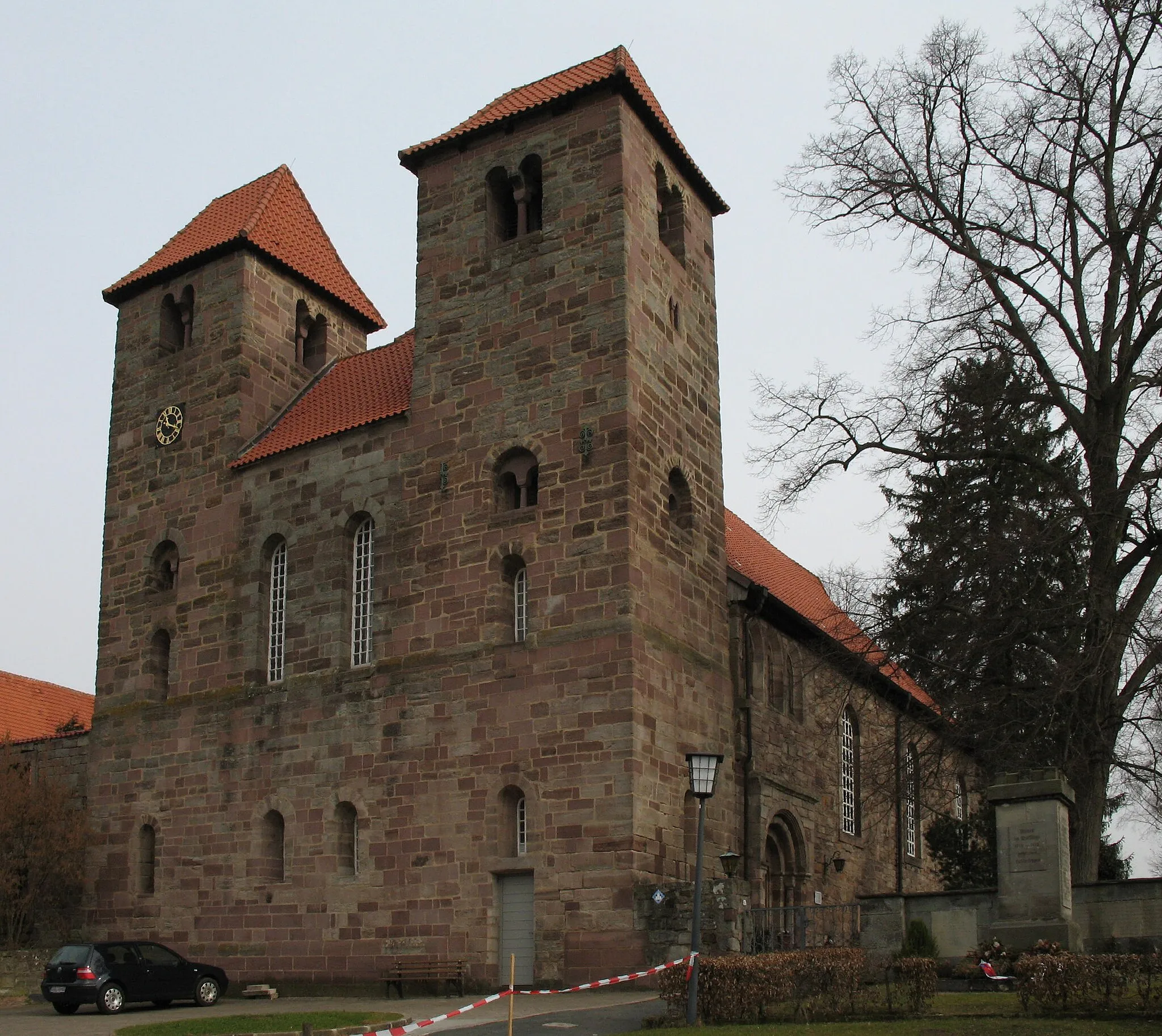 Photo showing: Church in Gleichen-Reinhausen in Lower Saxony, Germany