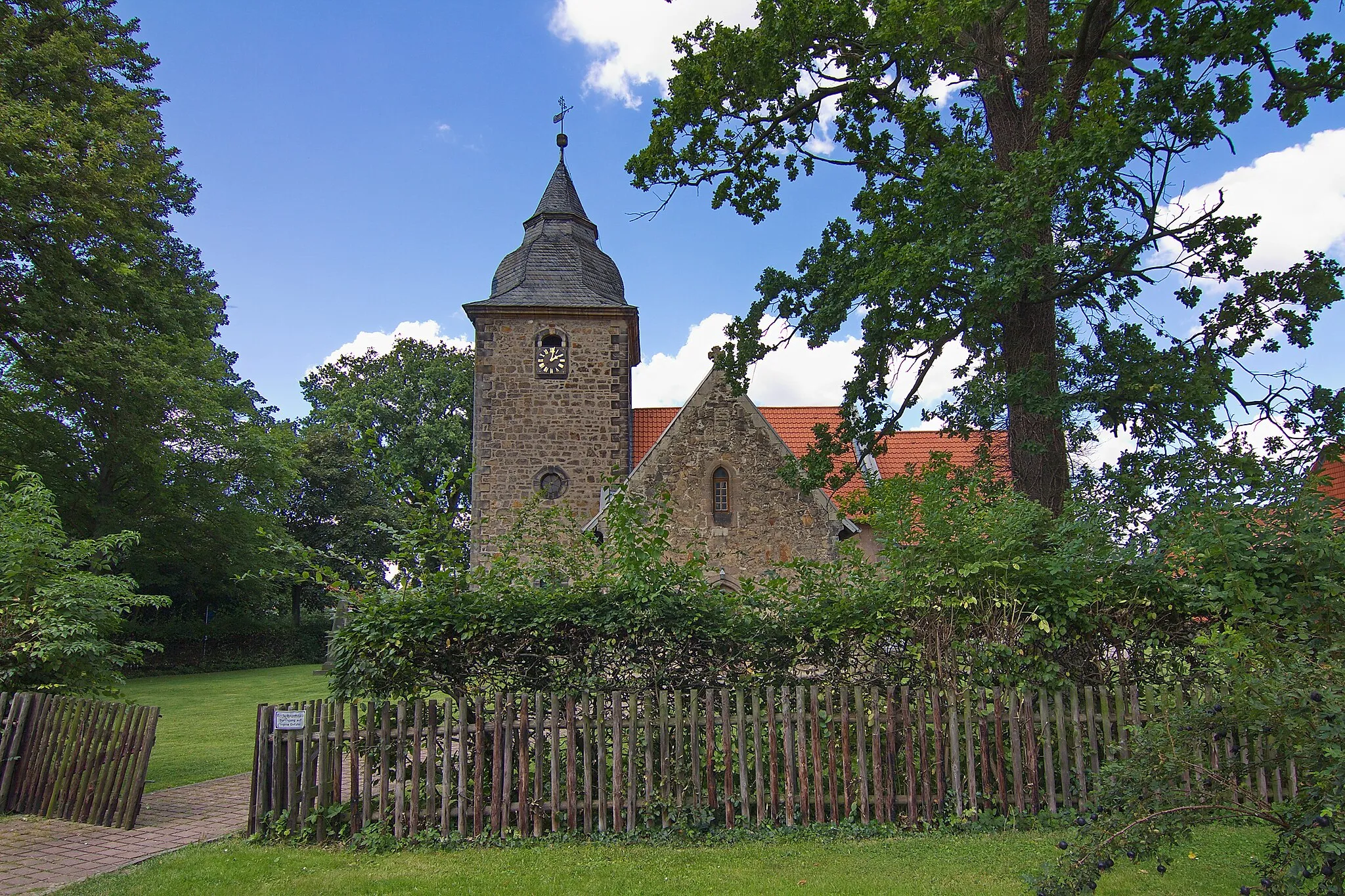 Photo showing: Dorfkirche in Klein Flöthe (Flöthe), Niedersachsen, Deutschland