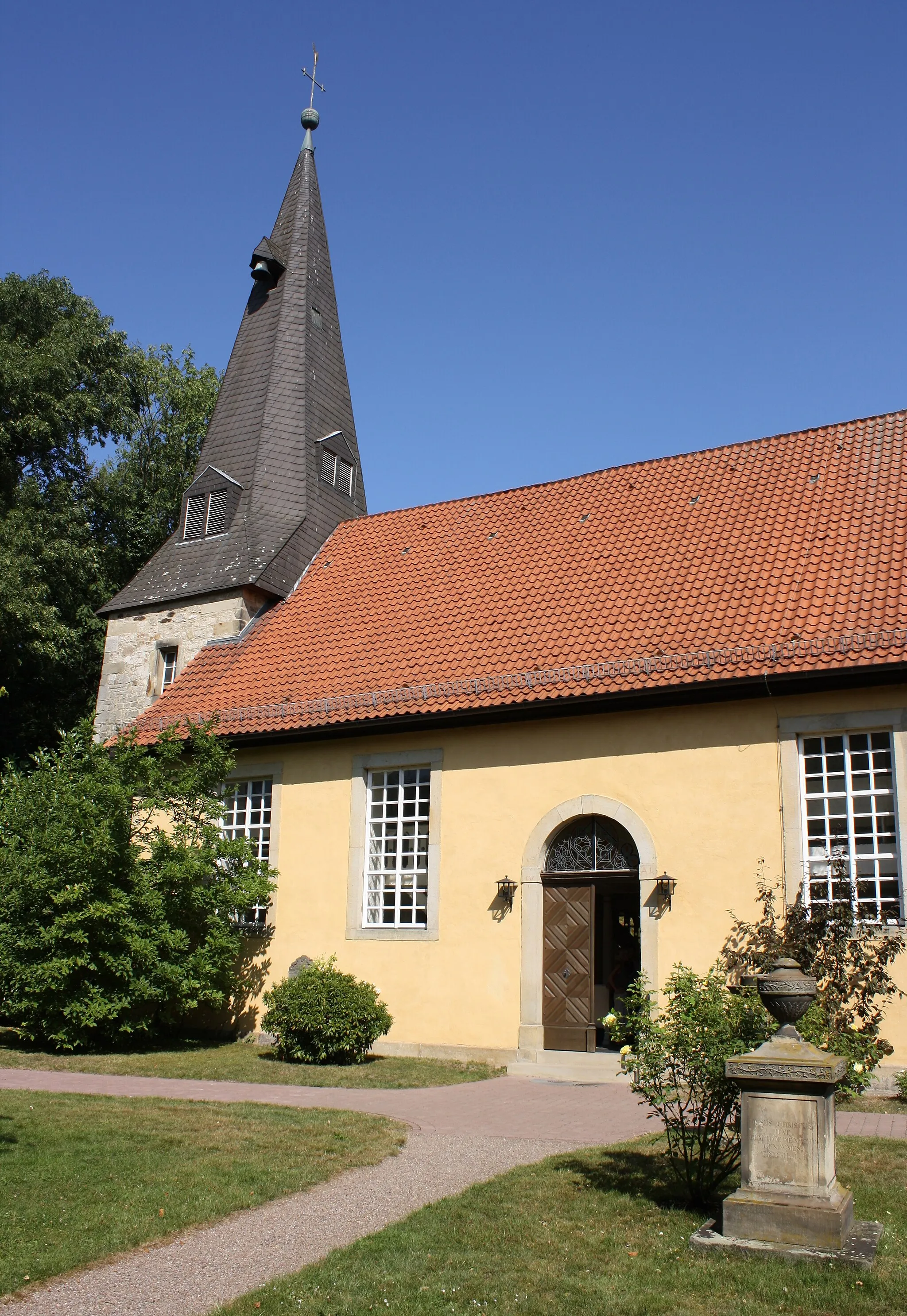Photo showing: The Lehrte-Steinwedel Church