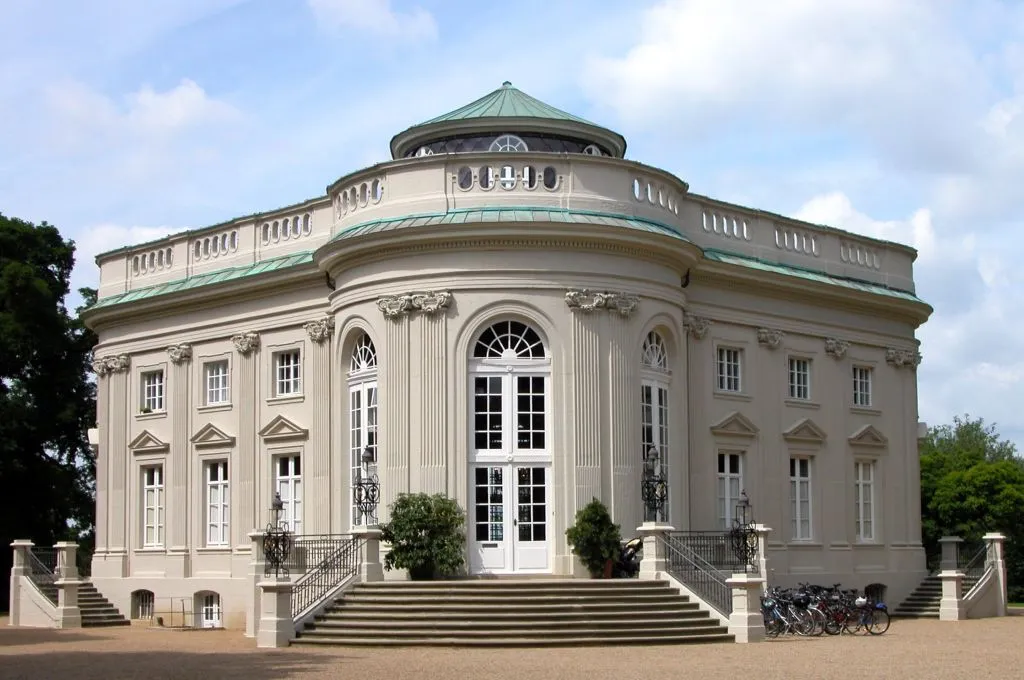 Photo showing: Brunswick, Germany: Schloss Richmond. Note: This picture was rated “excellent“ in the German Wikipedia.