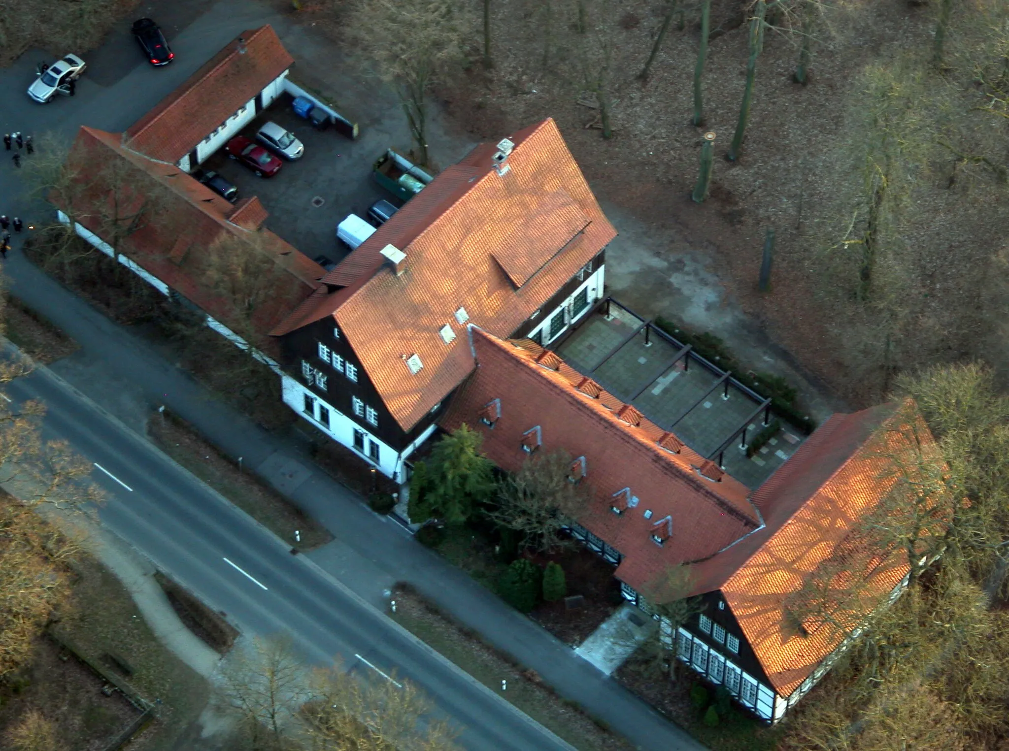 Photo showing: Braunschweig, Luftaufnahme des „Grünen Jägers“ (Hauptgebäude) an der Ebertallee in Riddagshausen.
