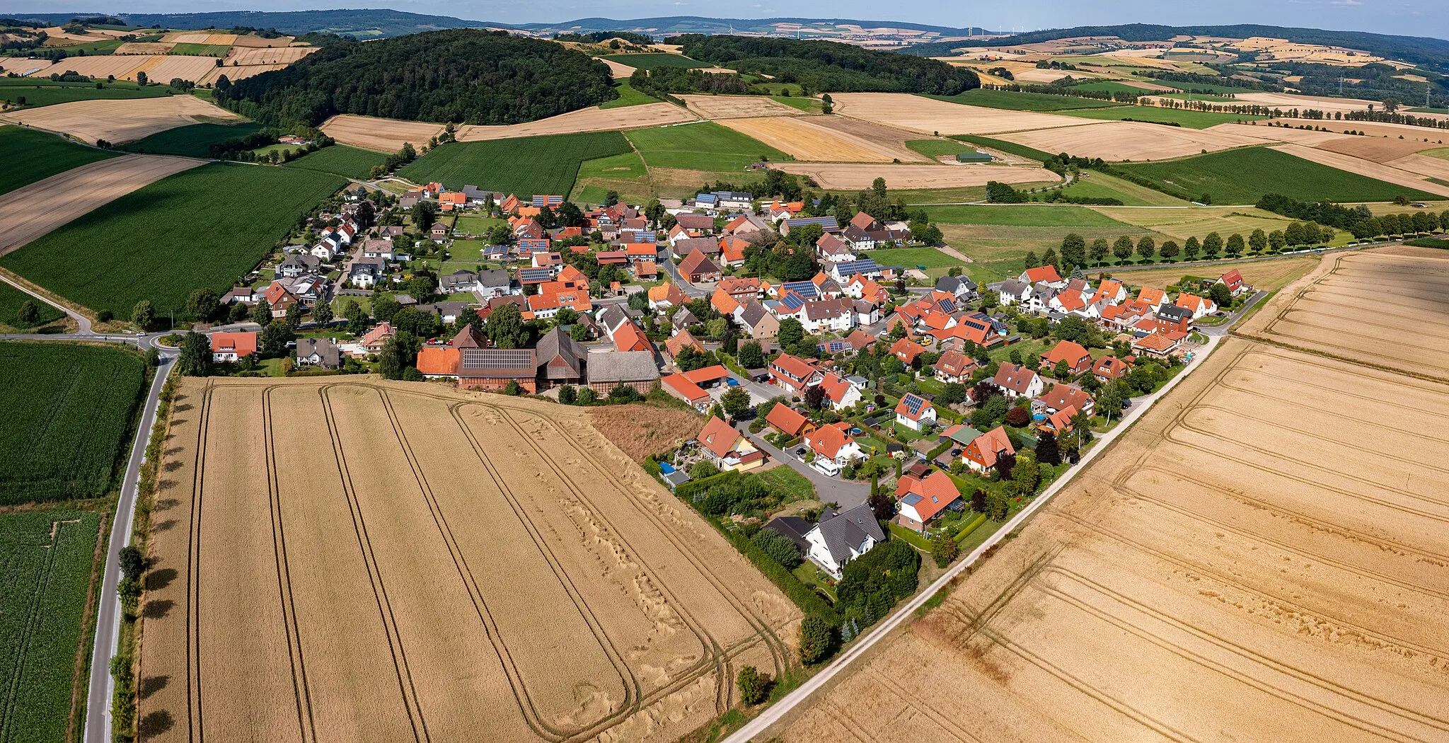 Photo showing: Fotografie des Ortes Vardeilsen, Blickrichtung Nordosten.