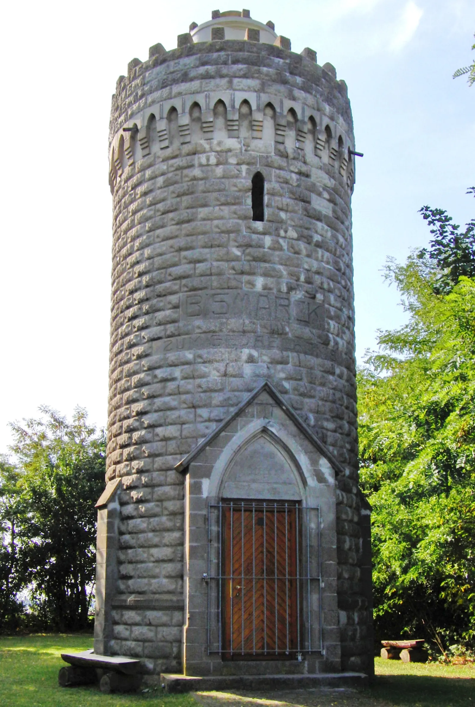 Photo showing: The front side of the Bismarck tower near Oberg (Lahstedt) in Kreis Peine.