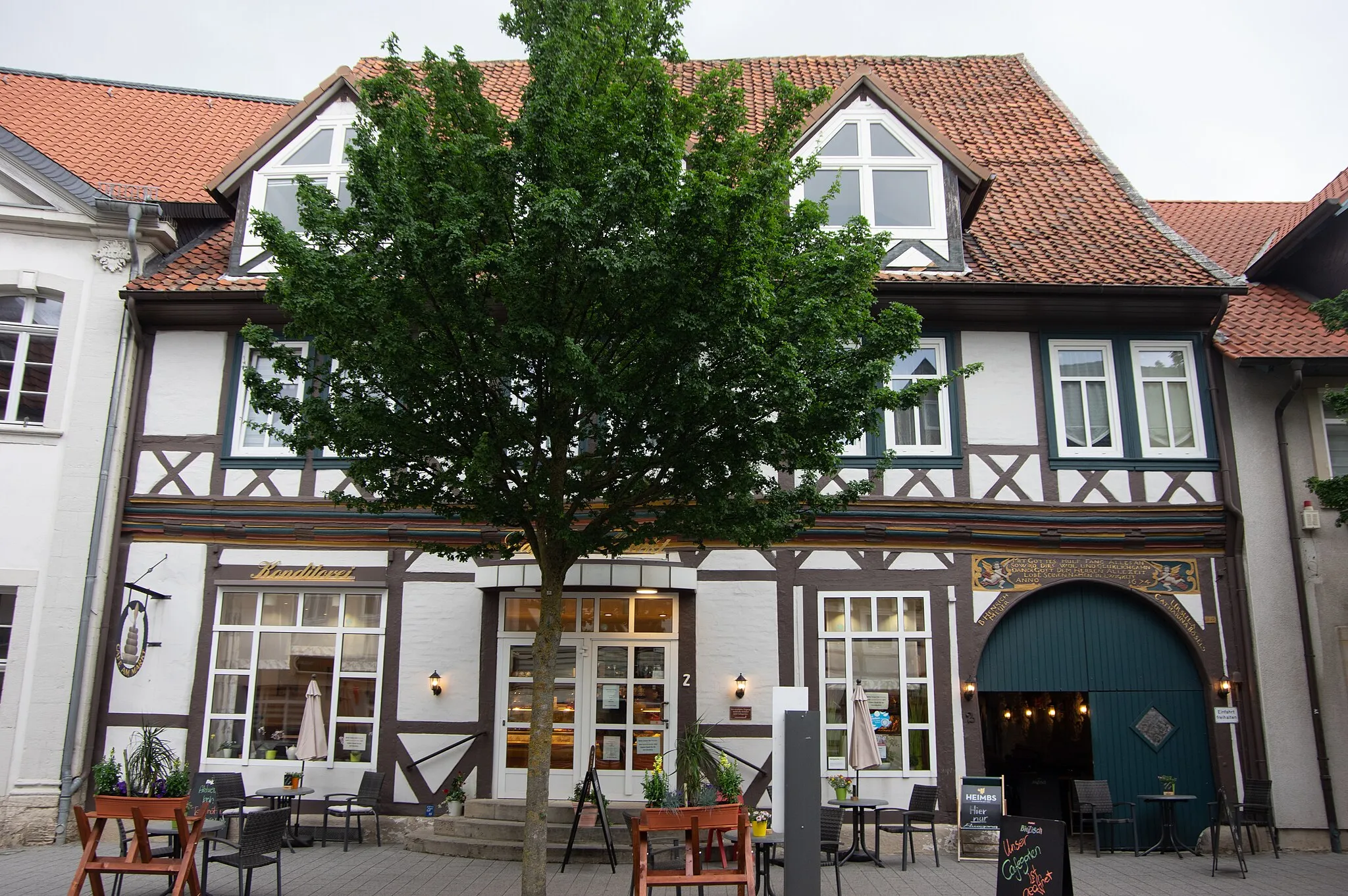 Photo showing: Königslutter am Elm in Niedersachsen. Das Haus (Adresse steht im Dateinamen) steht unter Denkmalschutz.