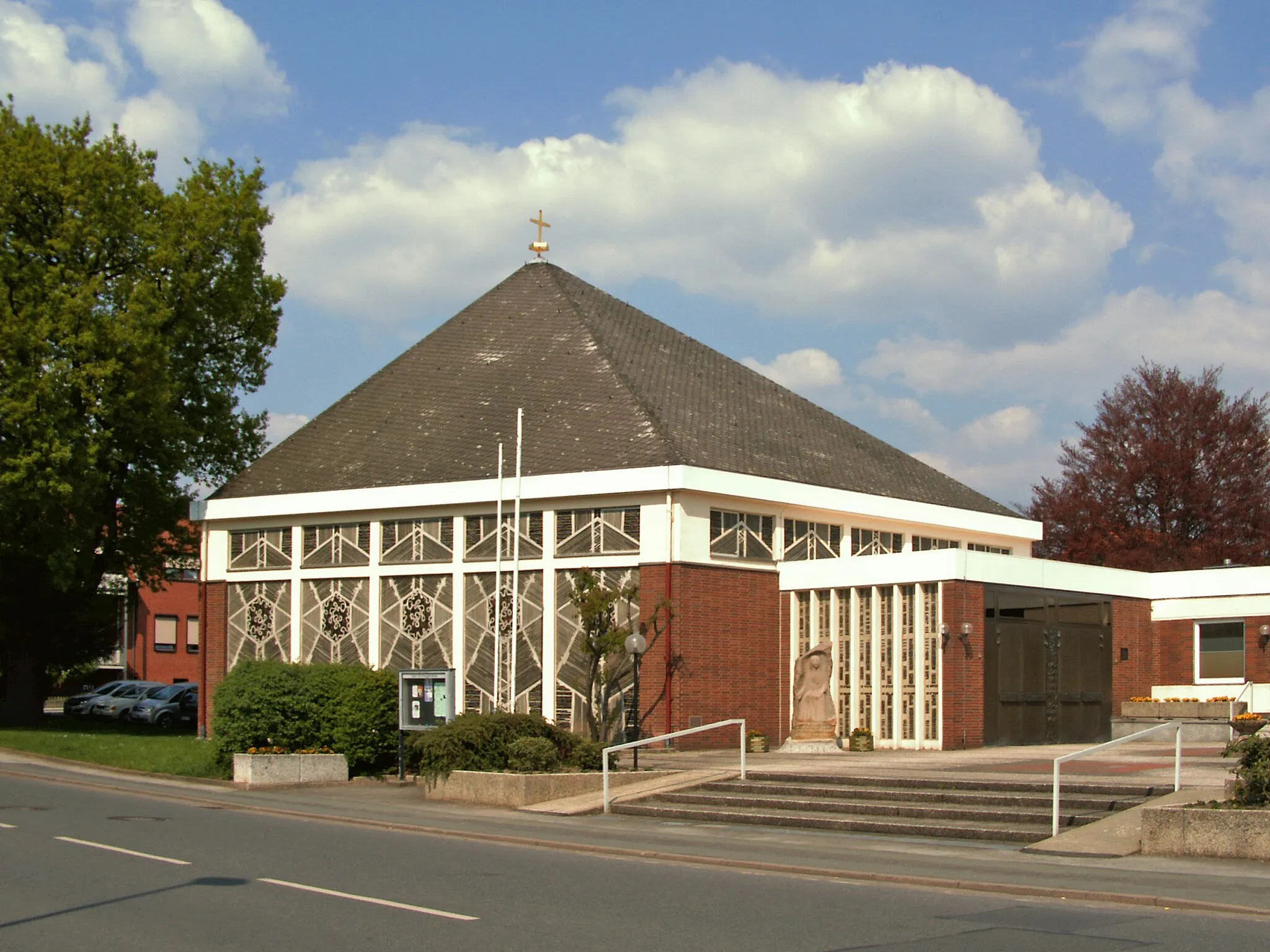 Photo showing: Katholische Kirche St. Clemens in Bockenem