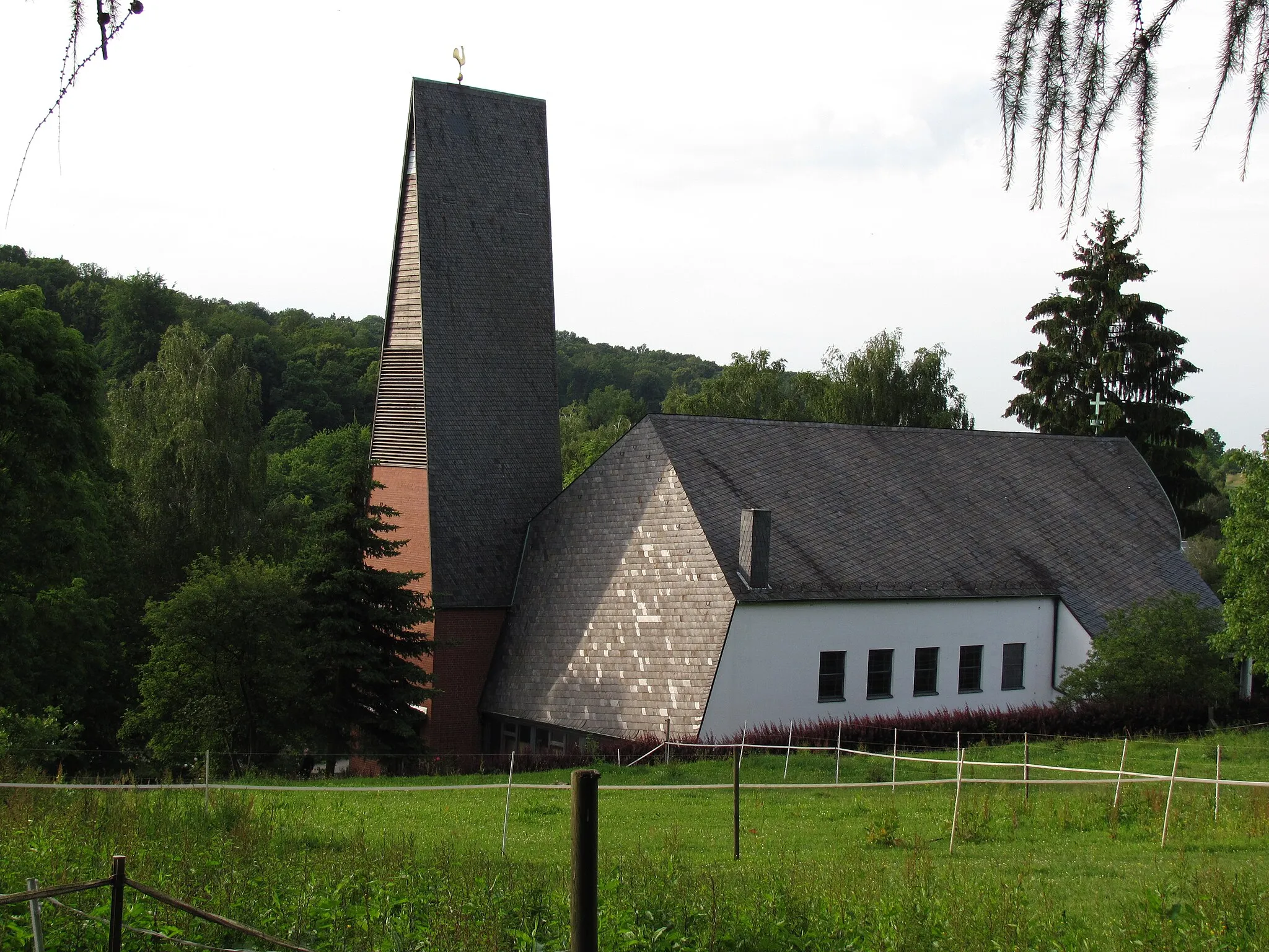 Photo showing: Protestant Church, Diekholzen, Germany.