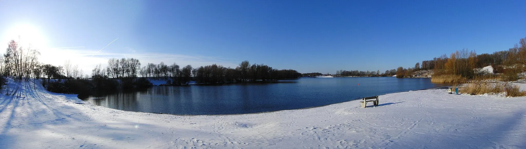 Photo showing: Lake called Eixer See near Peine, Lower Saxony, Germany