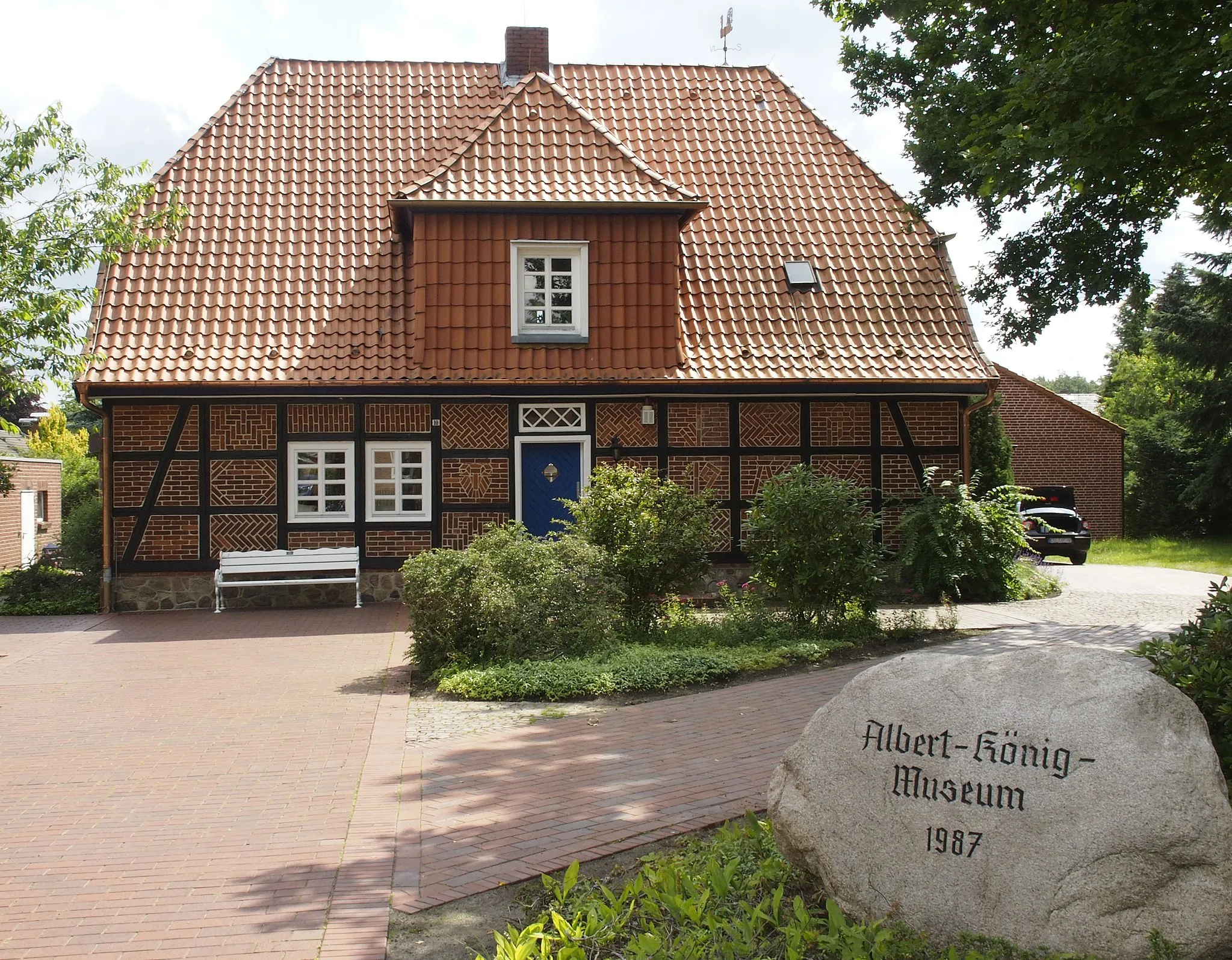 Photo showing: Ehemaliges Wohnhaus von Albert König, jetzt das Albert-König-Museum, Unterlüß (Germany)