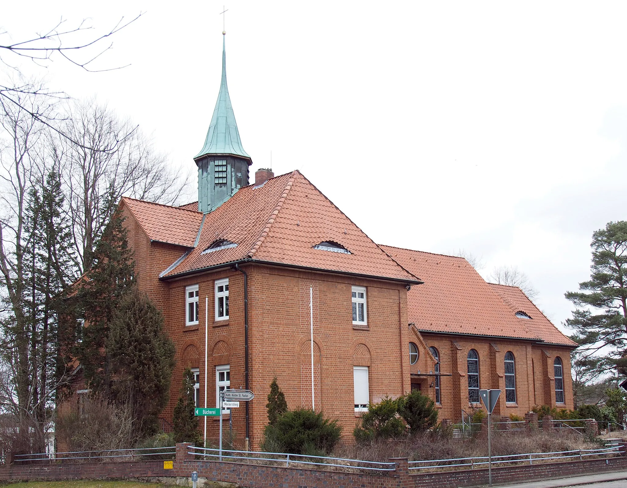 Photo showing: Katholische Kirche St. Paulus in Unterlüß (Germany)