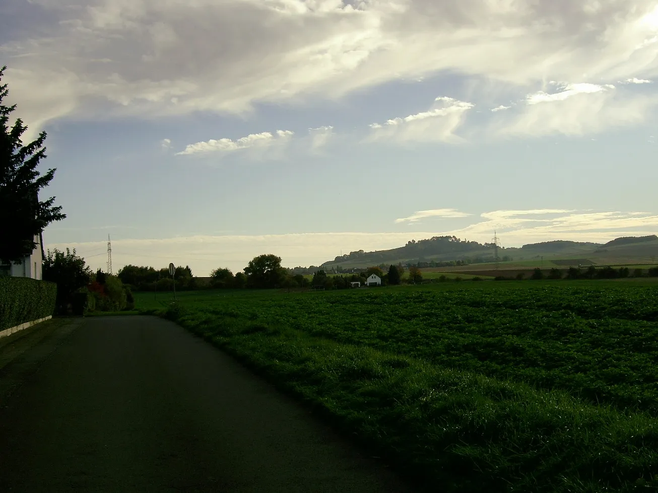 Photo showing: Blick vom nordlichen Rand des Neubaugebiets richtung Hillerse