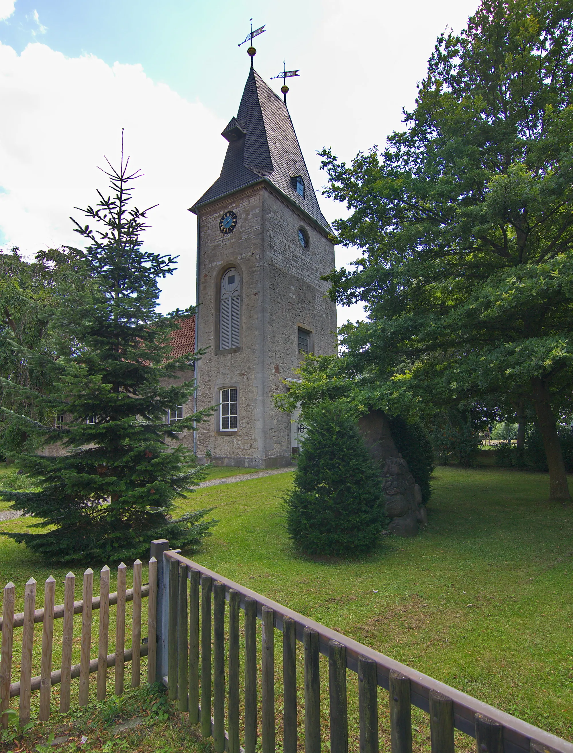 Photo showing: Petrus und Paulus Kirche in Leinde (Wolfenbüttel), Niedersachsen, Deutschland
