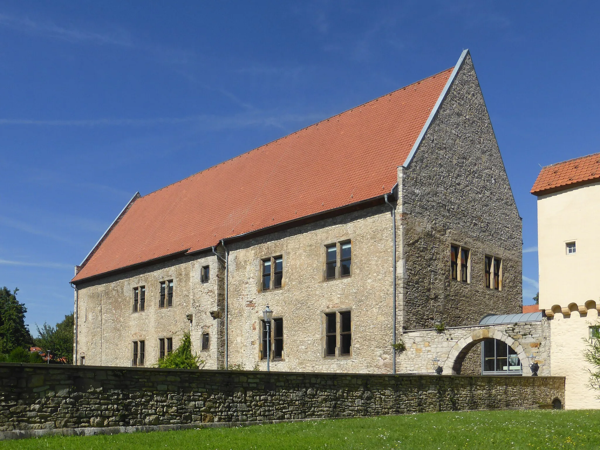 Photo showing: Palas des Schlosses Schöningen.