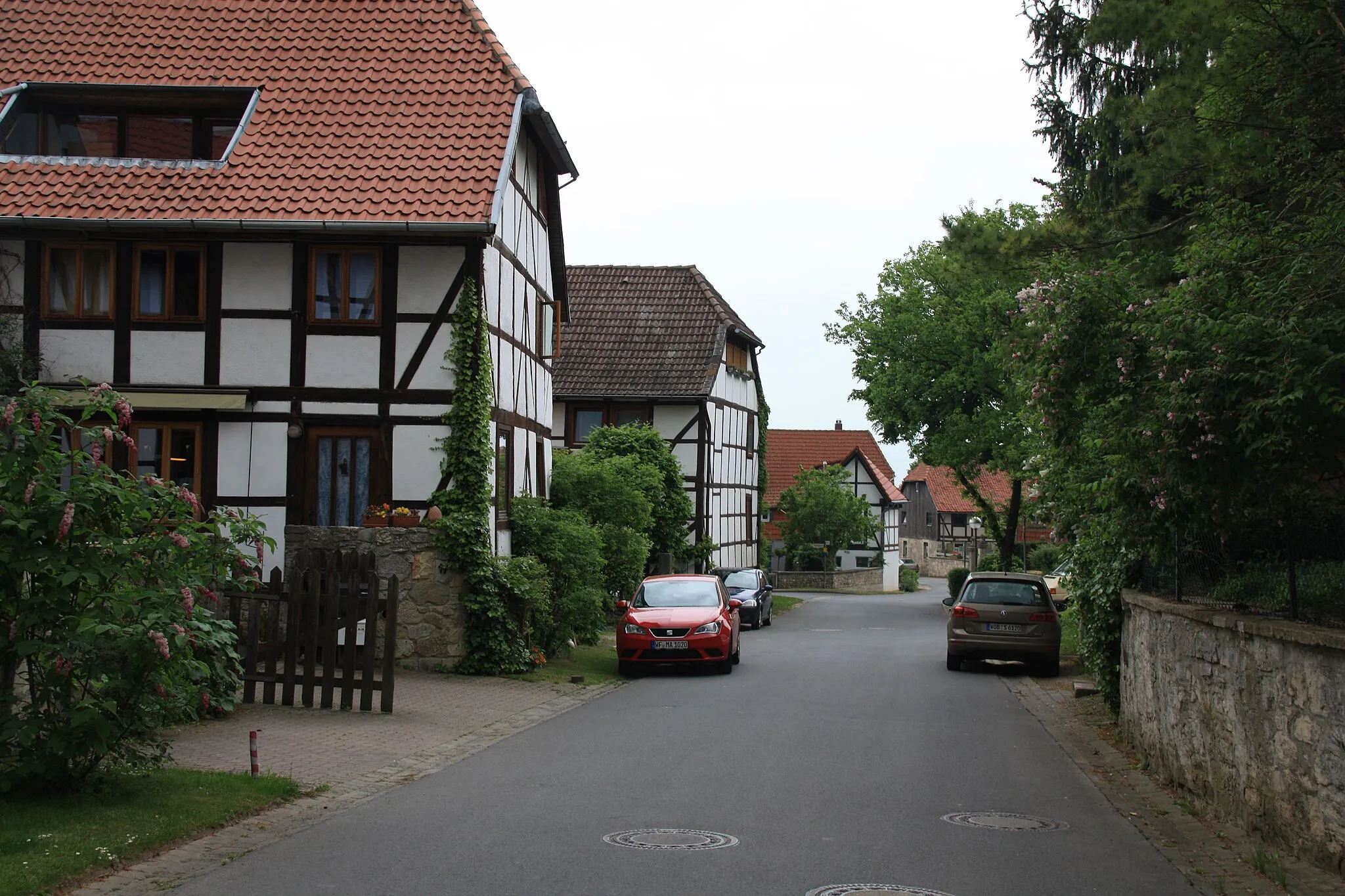 Photo showing: Rodeweg in Abbenrode mit Fachwerkhäusern