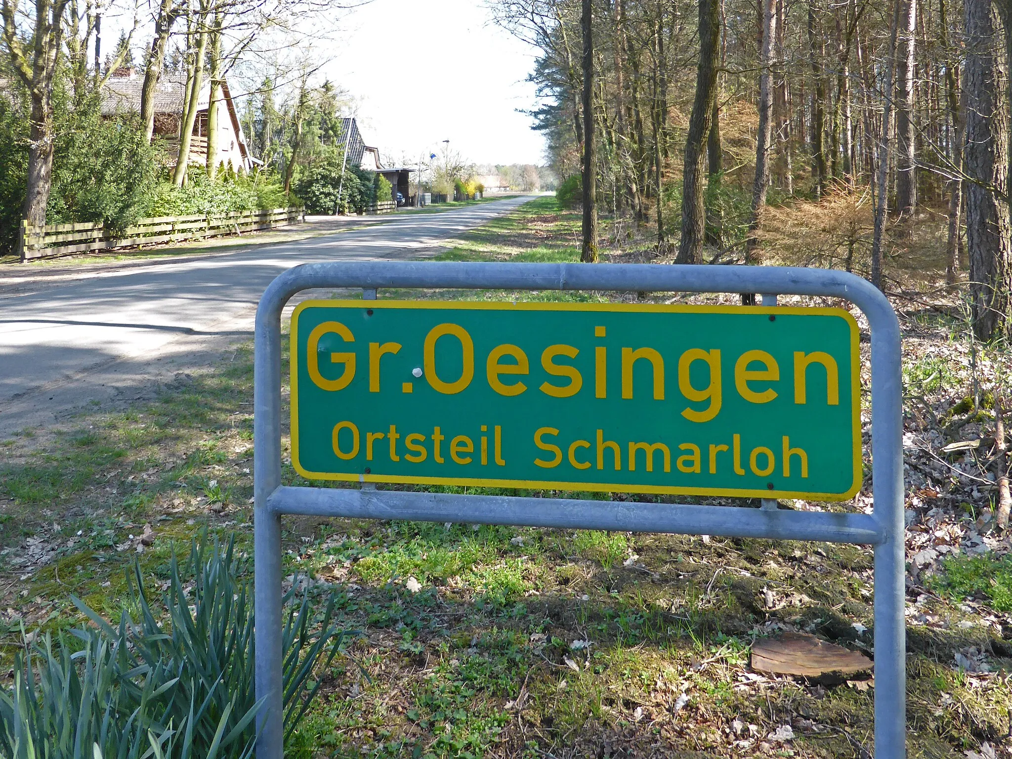 Photo showing: Westlicher Ortseingang der Siedlung Schmarloh.