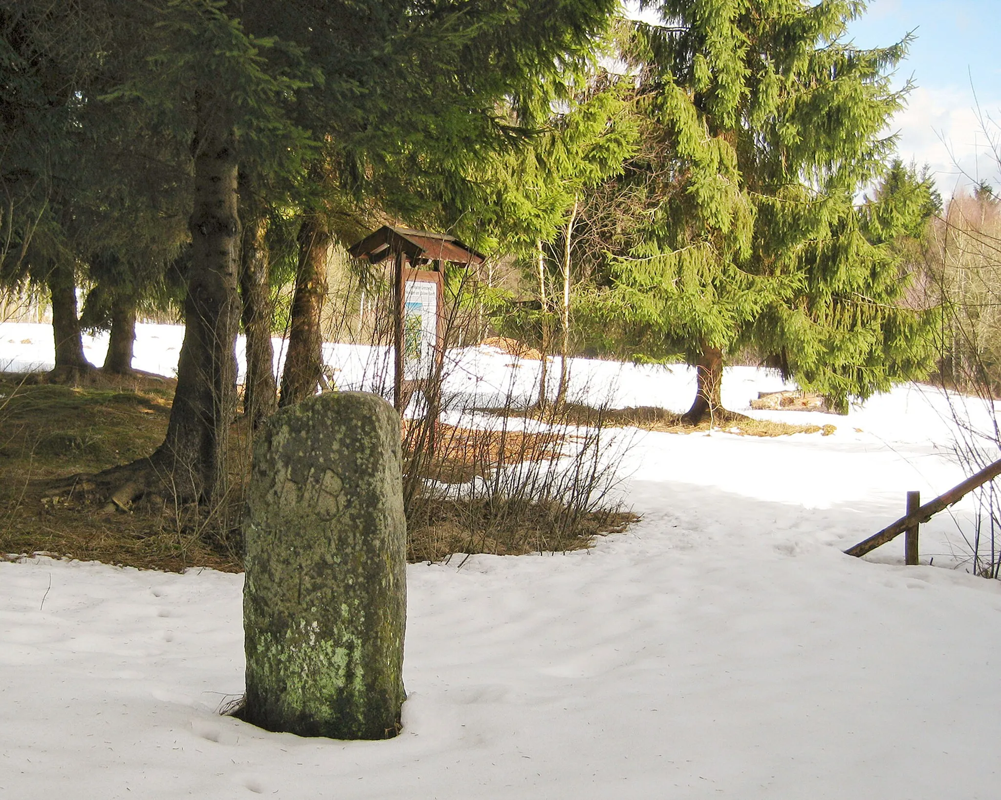 Photo showing: Drei-Länder-Stein bei Benneckenstein, wahrscheinlich 1749 gesetzt.