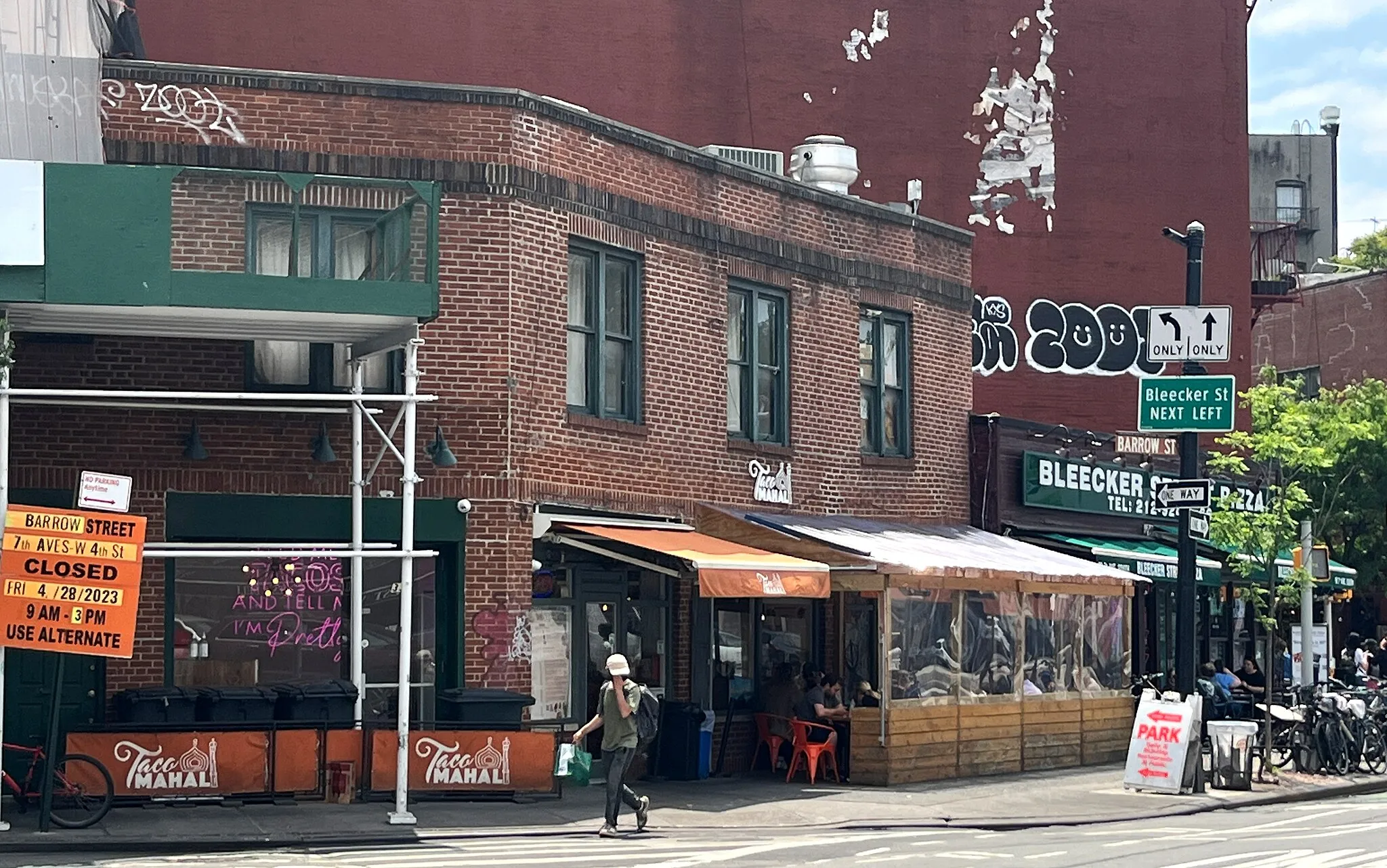 Photo showing: A bar in Greenwich Village, May 2023.