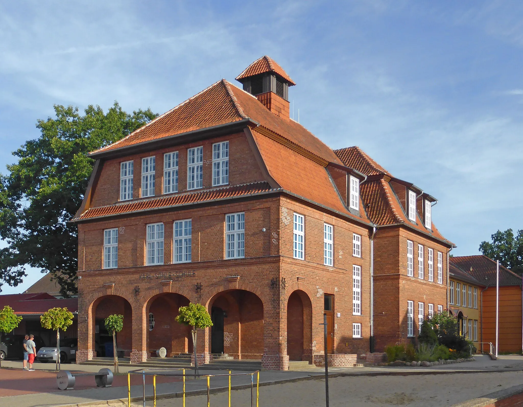 Photo showing: Karl-Söhle-Grundschule in Hankensbüttel.