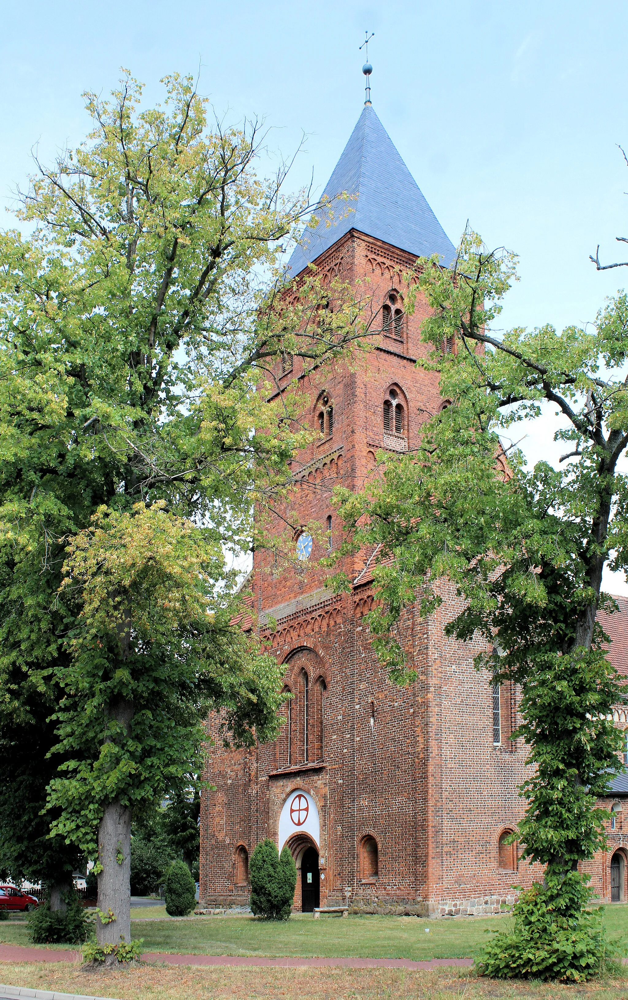 Photo showing: Diesdorf, the monastery church