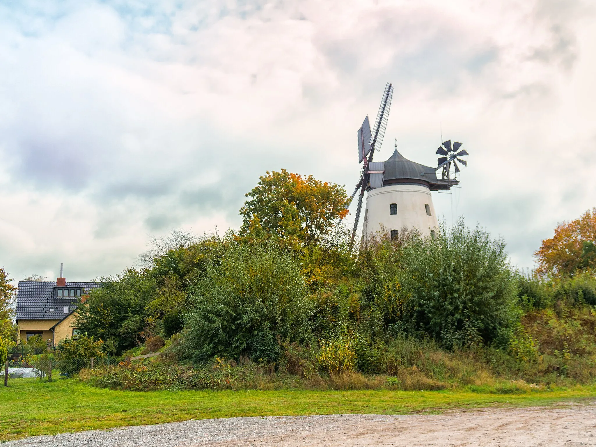 Photo showing: Fünfflügelige Holländer-Windmühle in Lehre OT Wendhausen