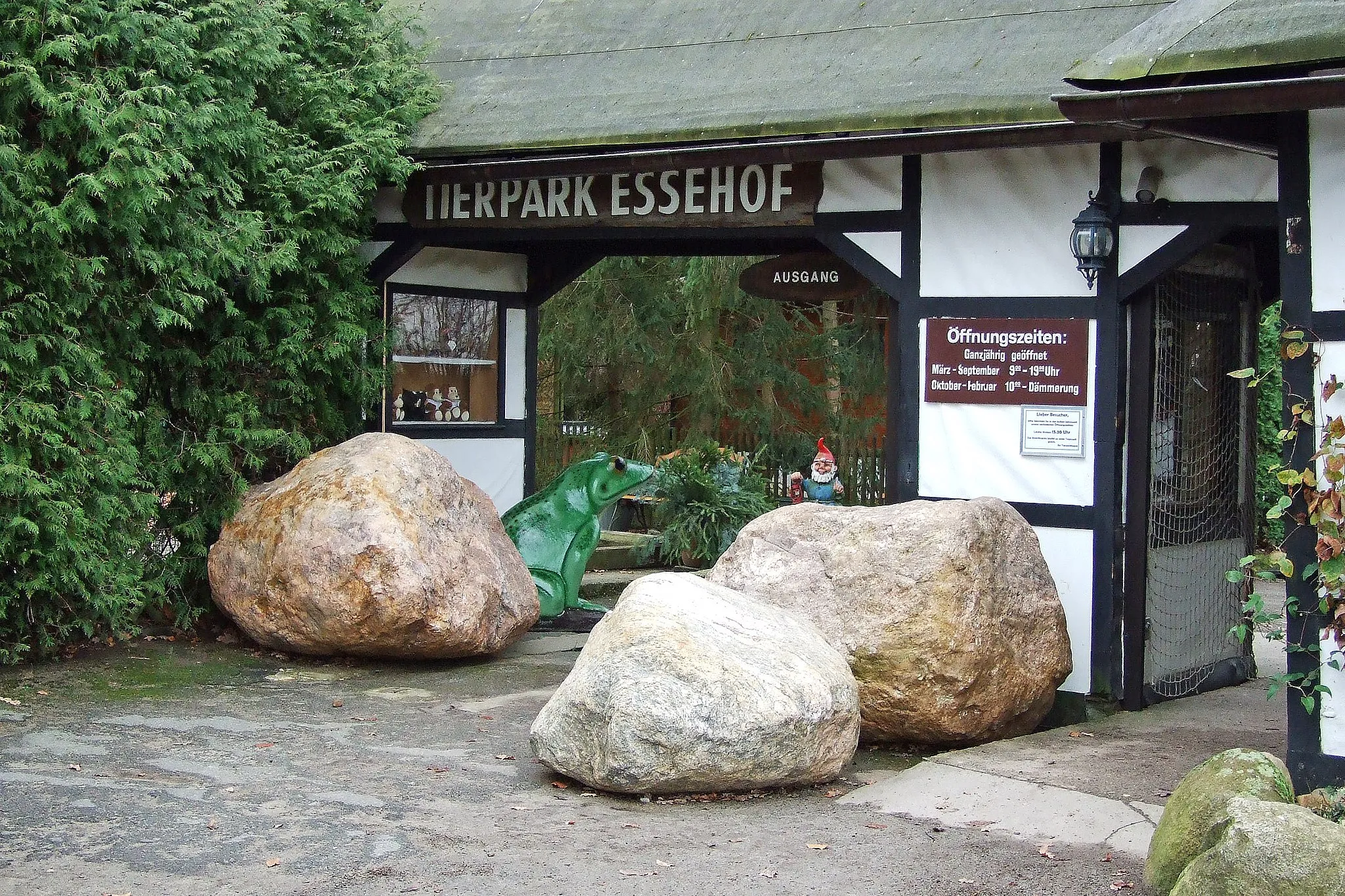 Photo showing: Entry of the zoo of Lehre-Essehof