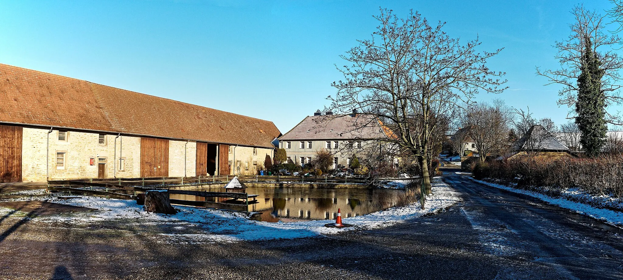 Photo showing: Teich und Ställe des Kloster Grauhofs bei Goslar