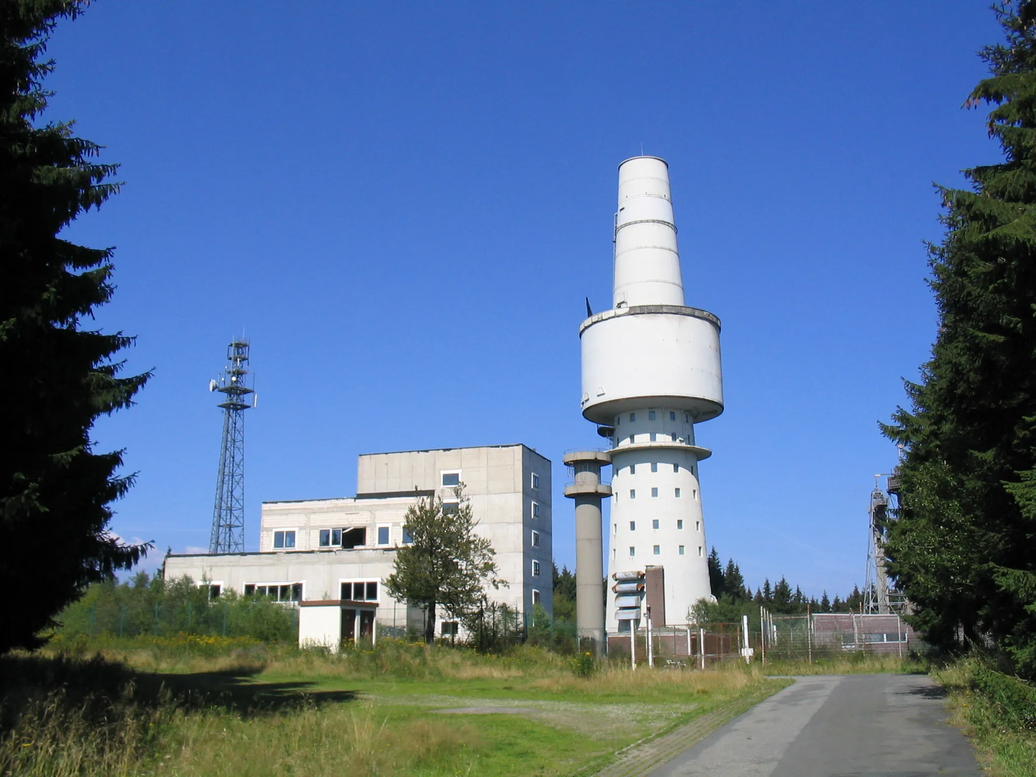 Photo showing: Ehemaliger Horchposten auf dem Stöberhai bei Wieda im Harz