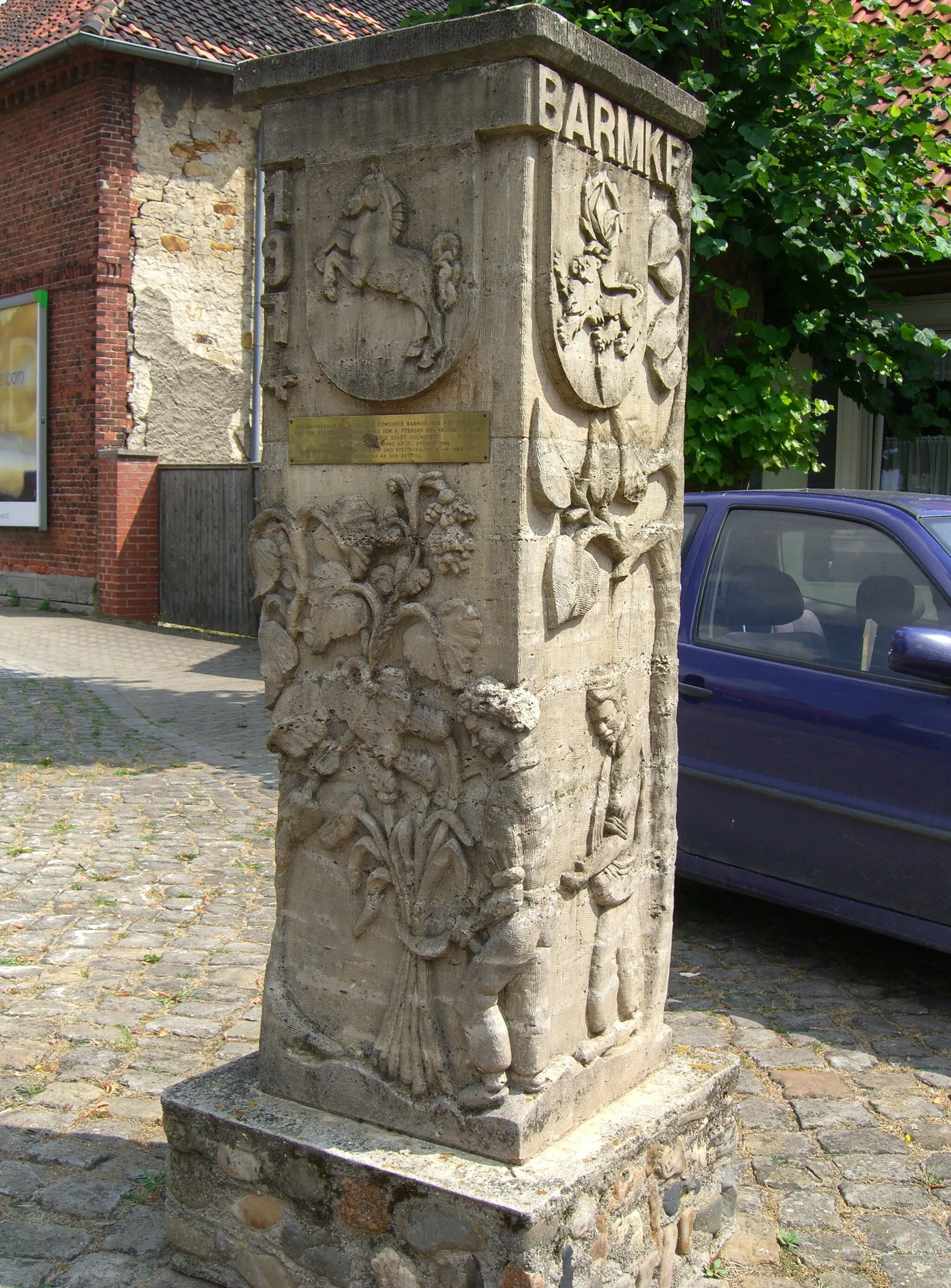 Photo showing: memorial stone in Helmstedt-Barmke