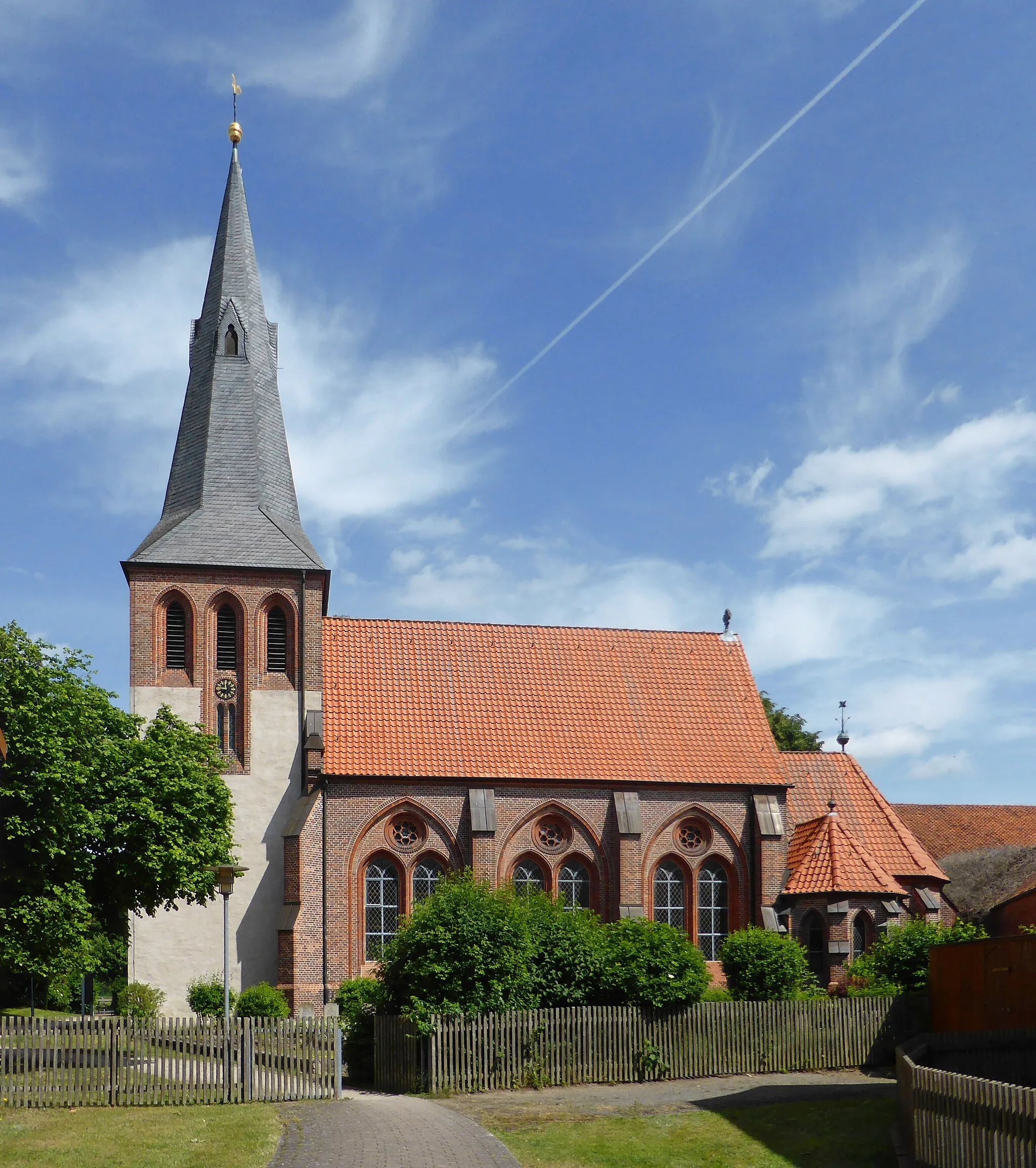 Photo showing: Ev. St.-Vincenz-Kirche in Grassel.
