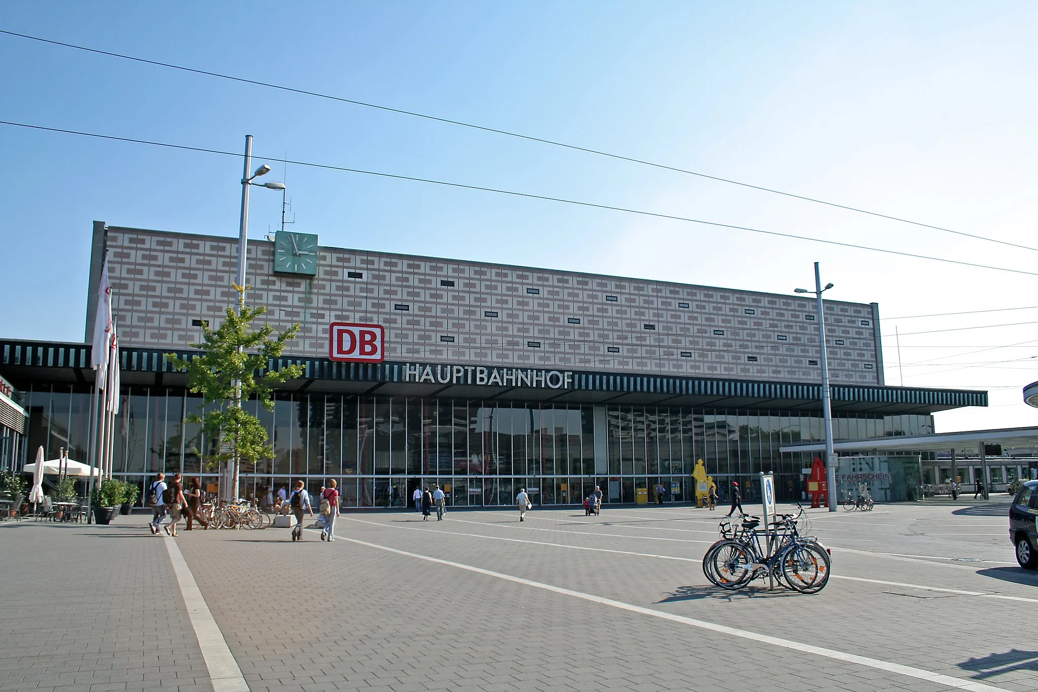 Photo showing: Braunschweig Hauptbahnhof