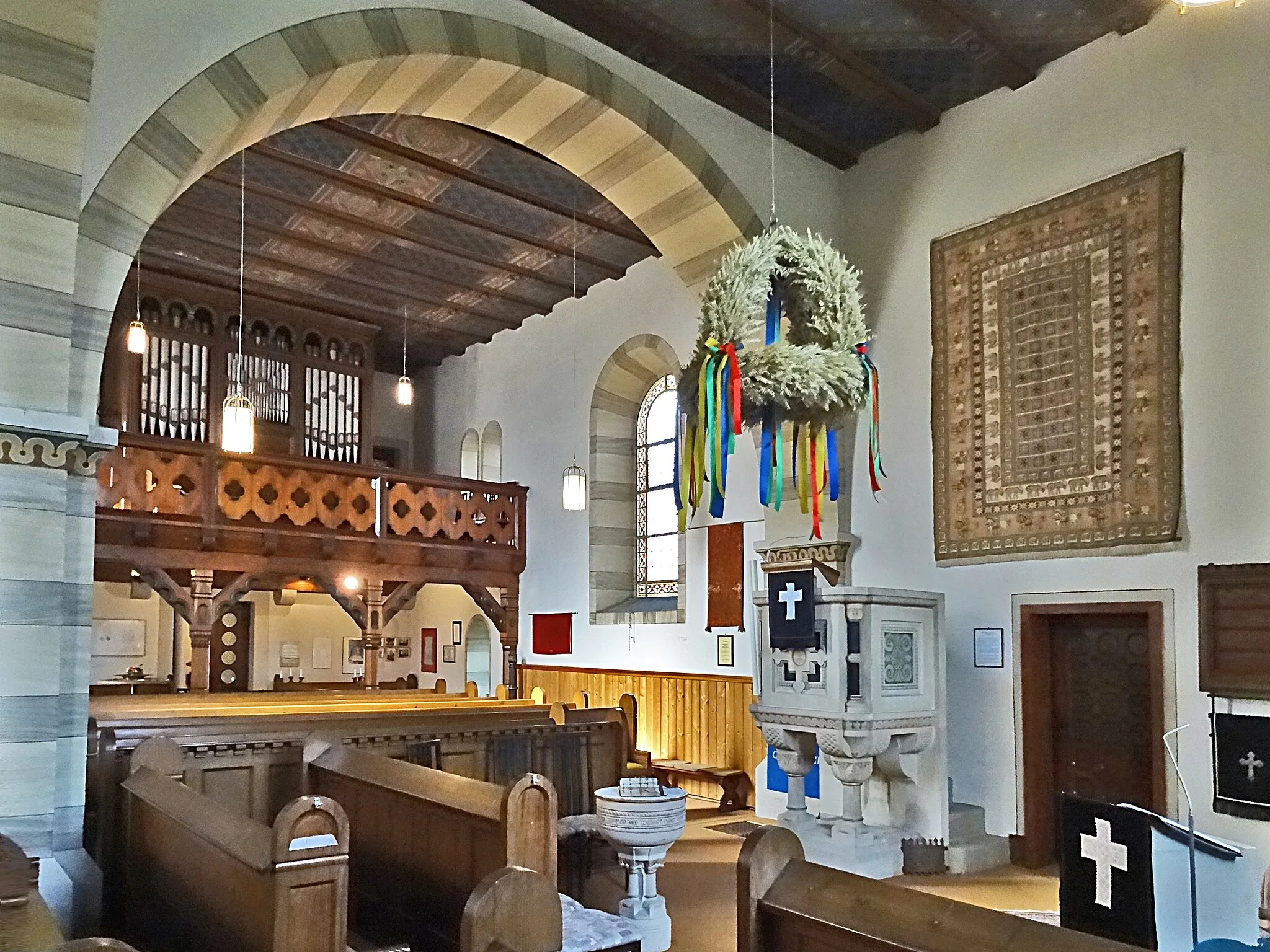 Photo showing: Orgel, Kanzel und Taufstein in der Winkelkirche St. Martin (Gardessen)