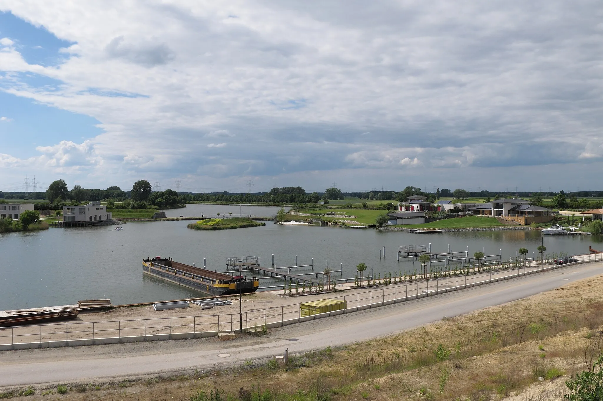 Photo showing: Marina Bortfeld am Mittellandkanal