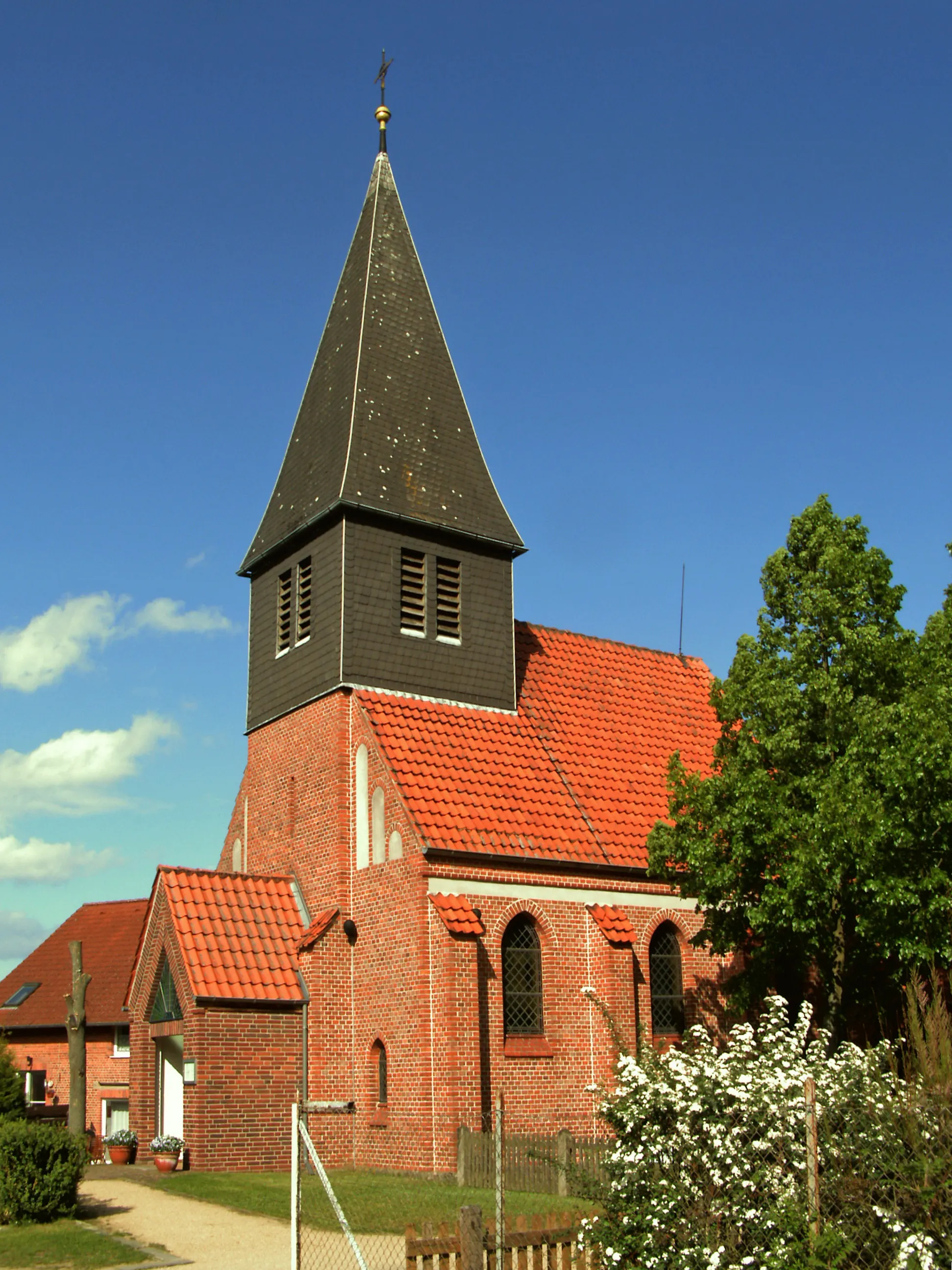 Photo showing: Evangelische Kirche in Ahnsen, Ortsteil von Meinersen, Landkreis Gifhorn