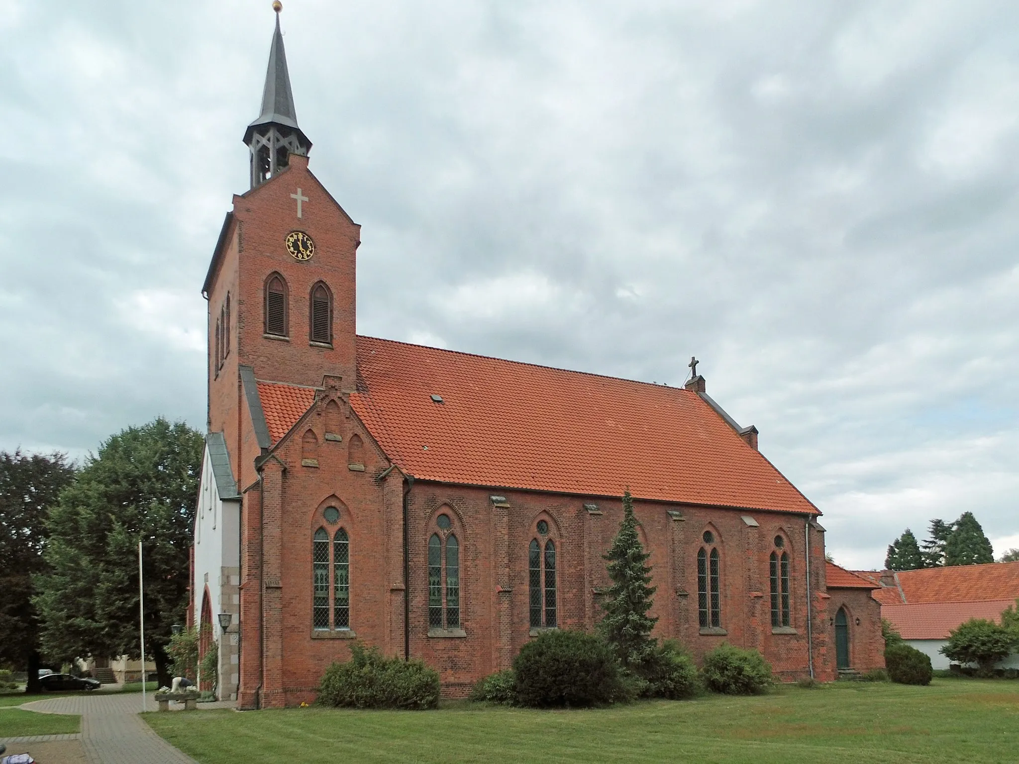 Photo showing: Evangelisch-lutherische St.-Viti-Kirche in Leiferde (Landkreis Gifhorn)